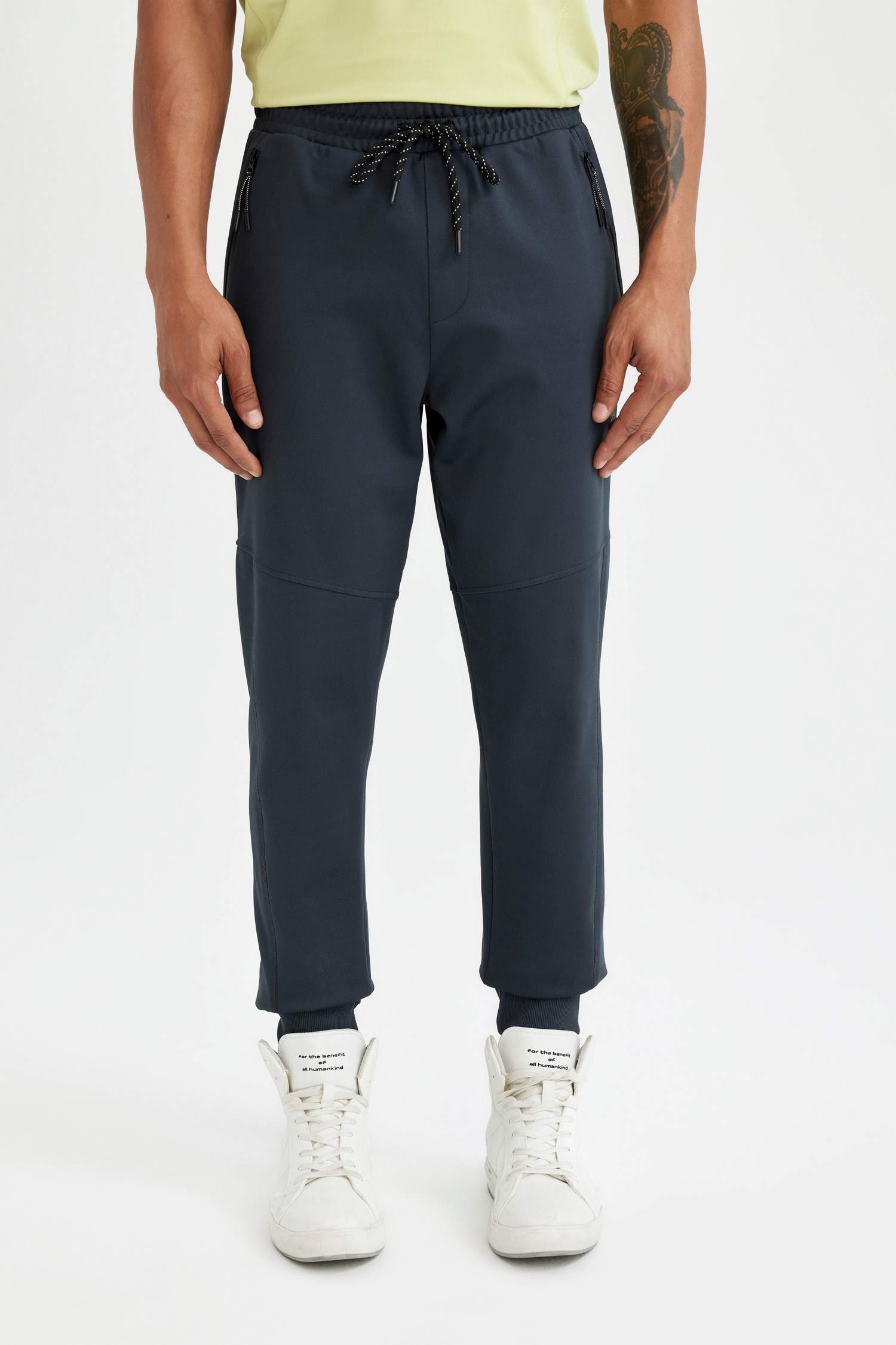 Sporcu İnce Jogger Eşofman Altı Slim Fit Dar Kesim Skuba Dalgıç Kumaş Beli Bağcıklı Lastikli Paça Cepli