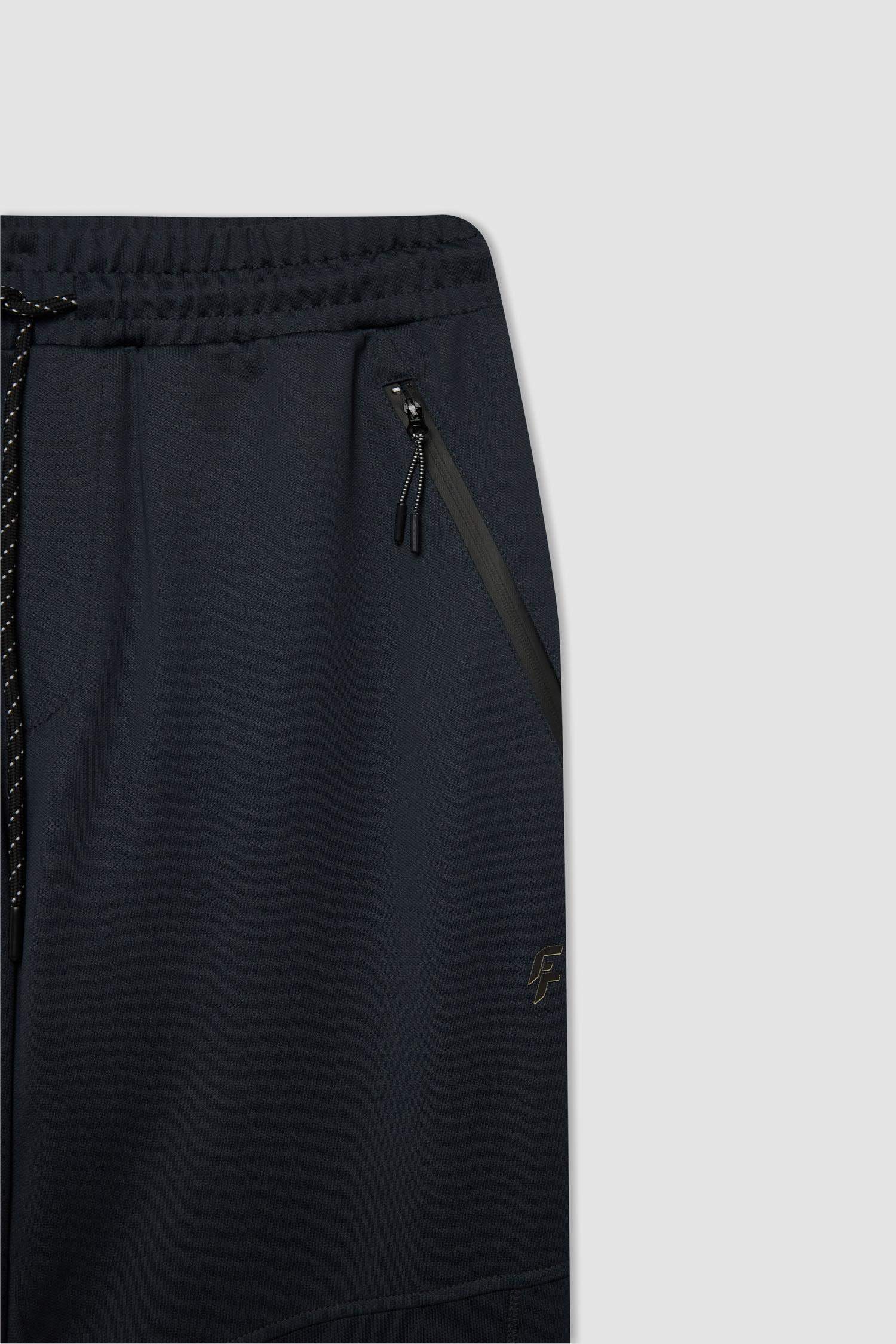 Sporcu İnce Jogger Eşofman Altı Slim Fit Dar Kesim Skuba Dalgıç Kumaş Beli Bağcıklı Lastikli Paça Cepli