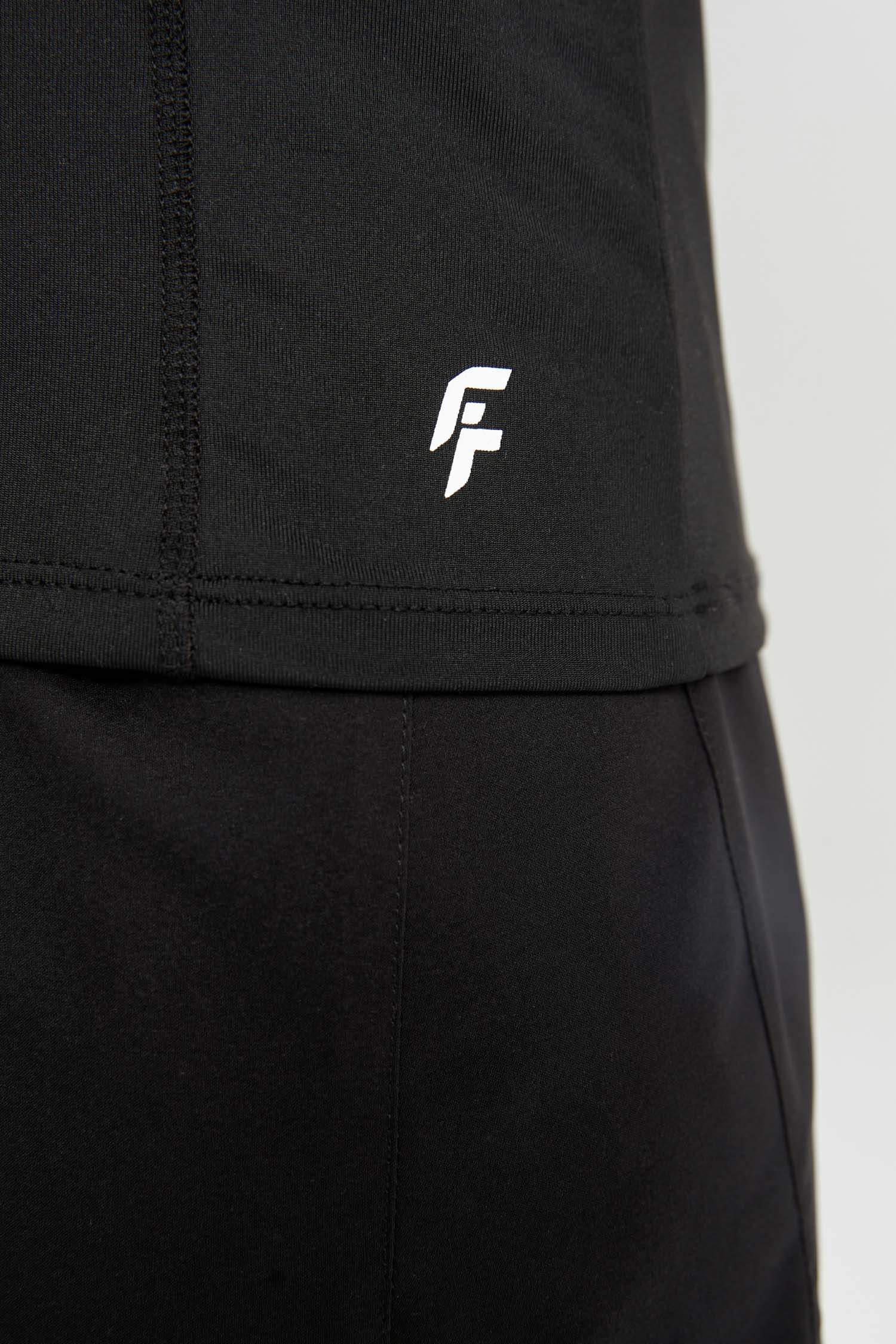 ديباردور قصة طويلة برقبة مستديرة من DeFactoFit