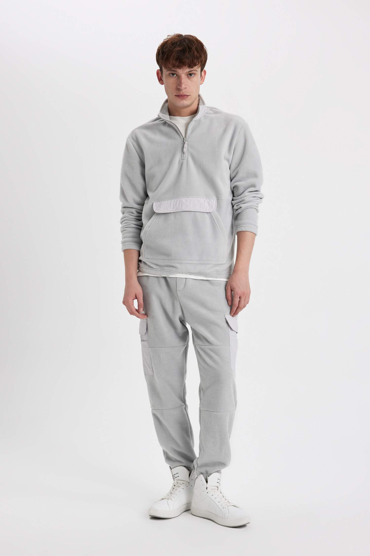 Regular Fit With Cargo Pocket fleece Trousers