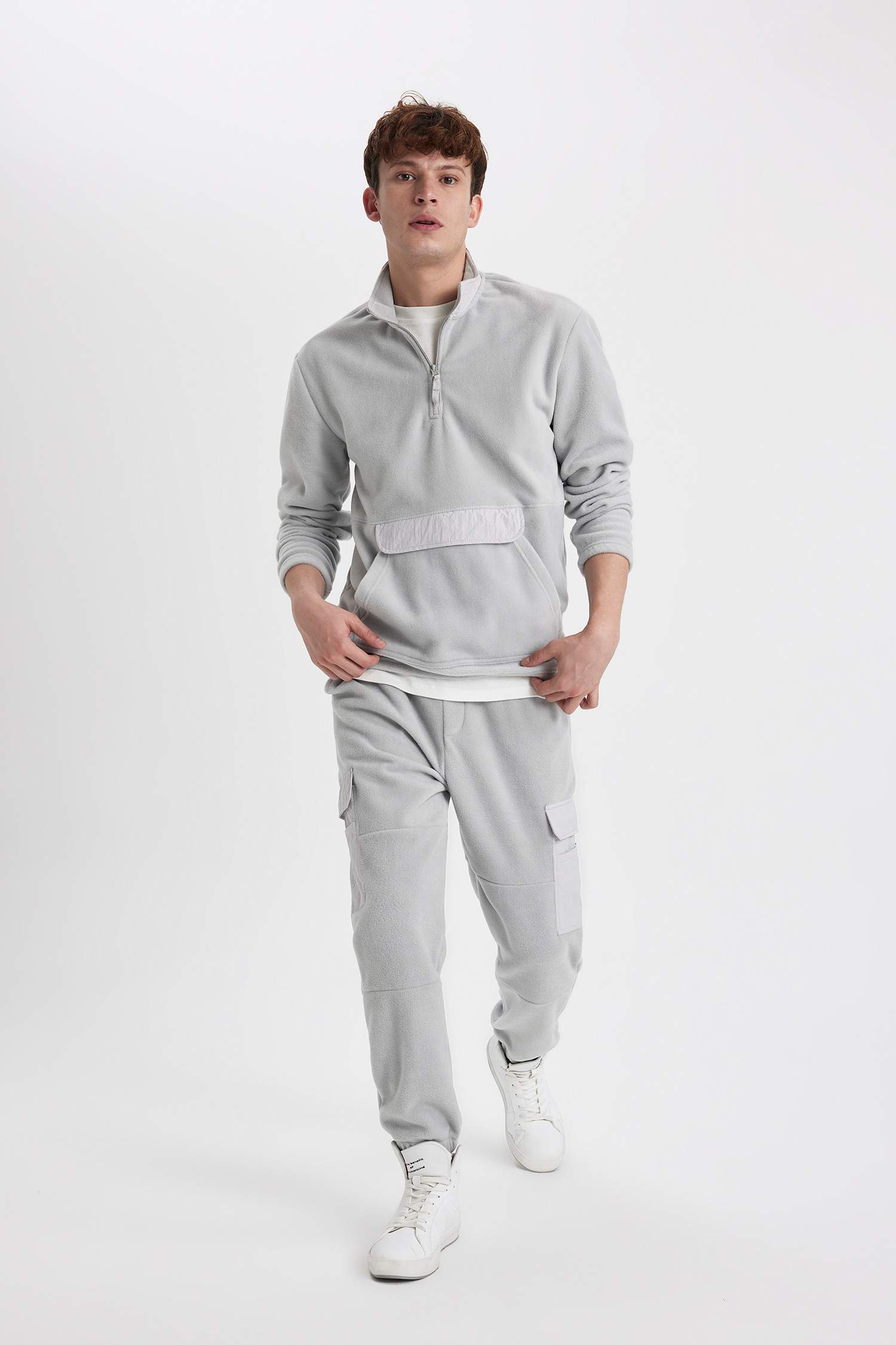 Regular Fit With Cargo Pocket fleece Trousers