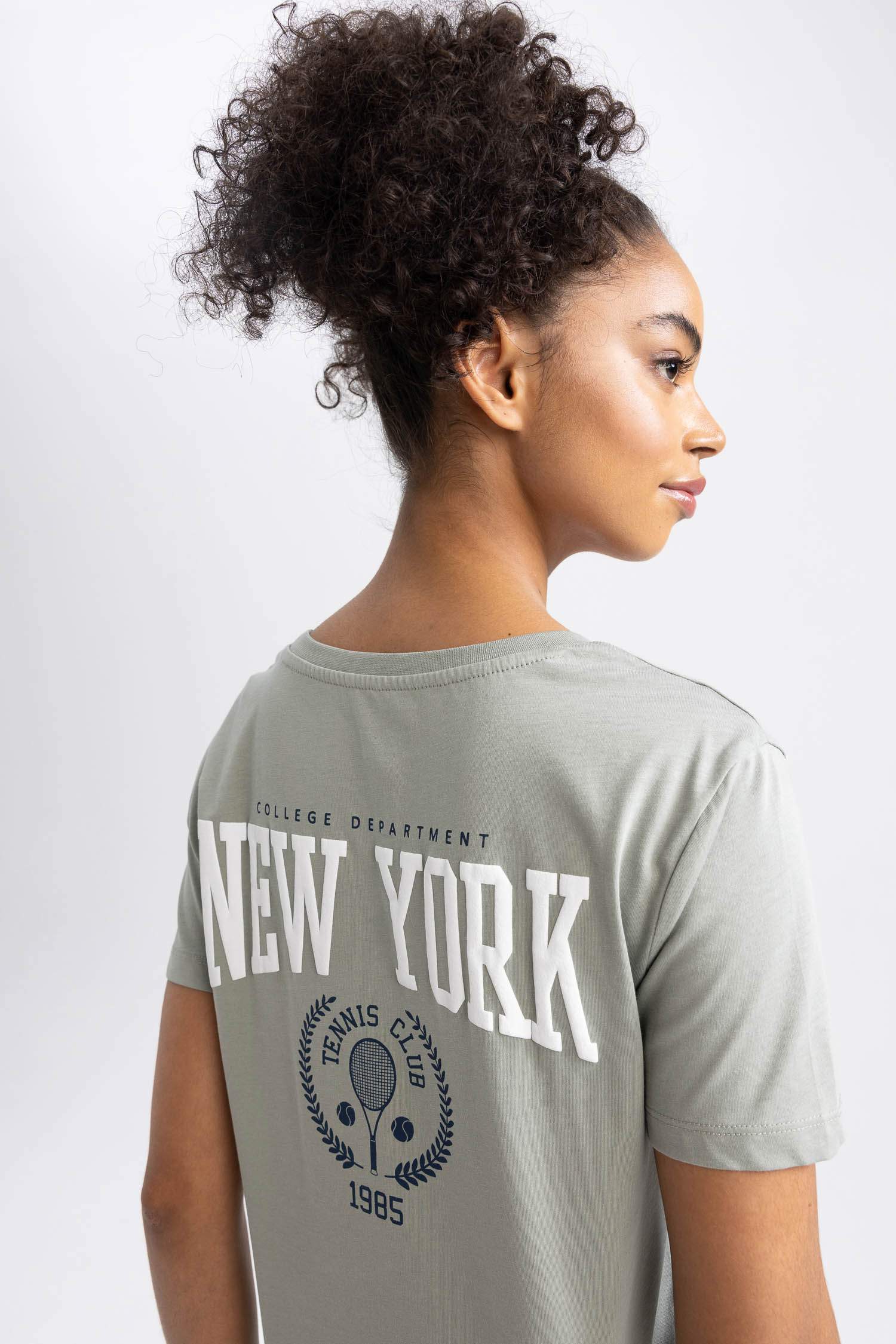 DeFactoFit Fitted V Neck Sports Printed Sports T-Shirt