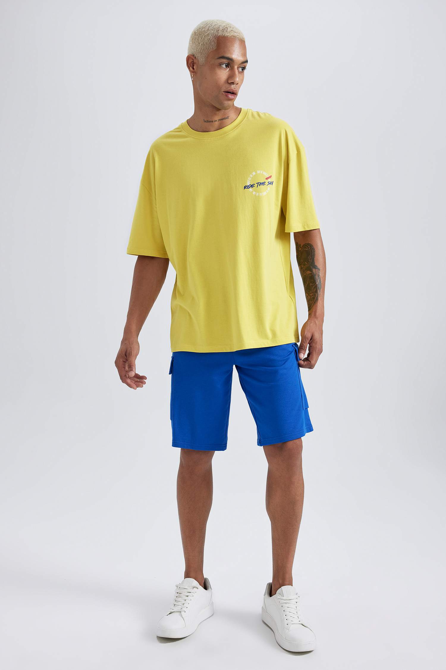 شورت قصة عادية من DeFactoFit