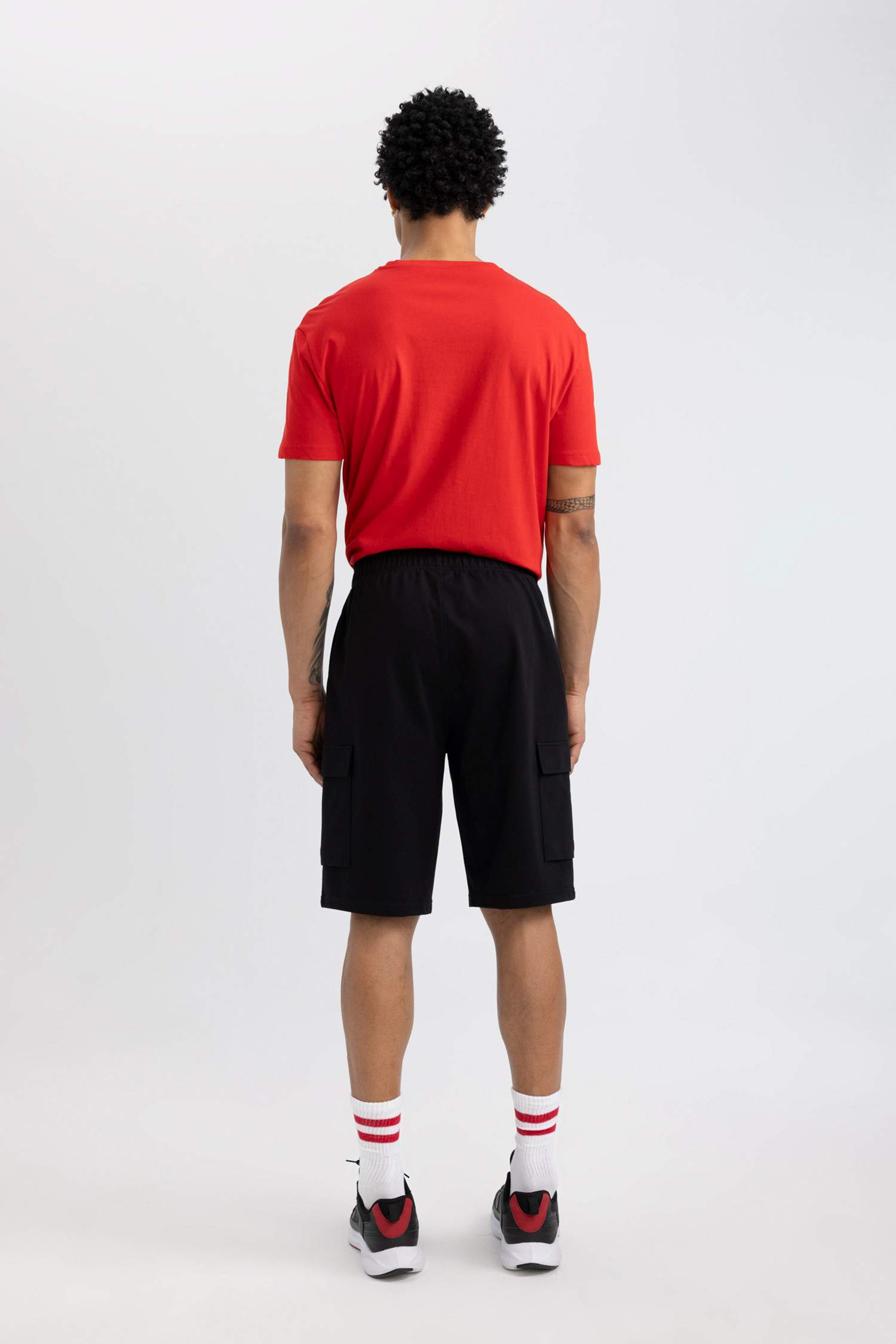 شورت قصير كارجو قصة عادية بجيب من DeFactoFit