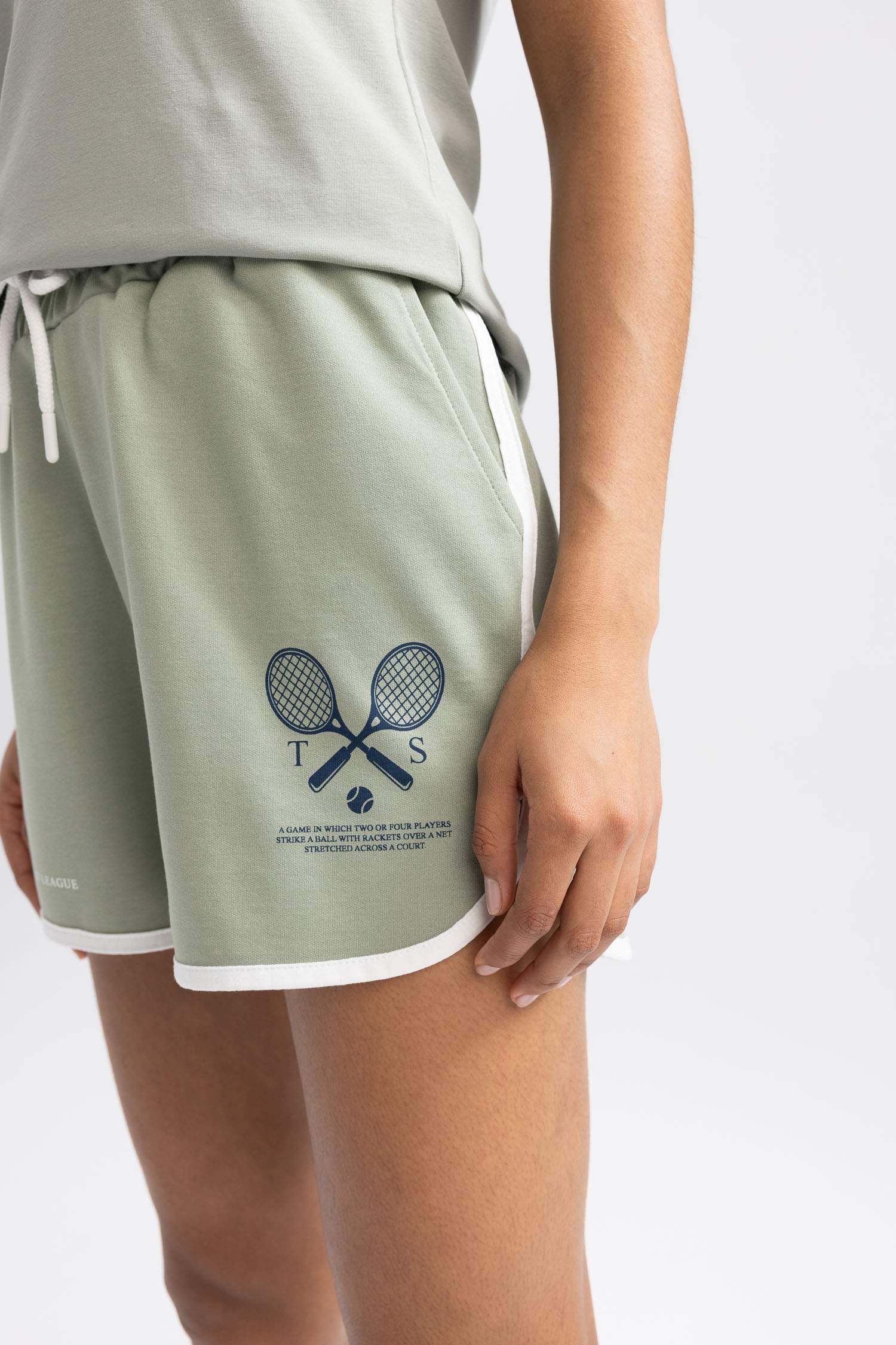 Standard Fit Sports Short Leg Shorts