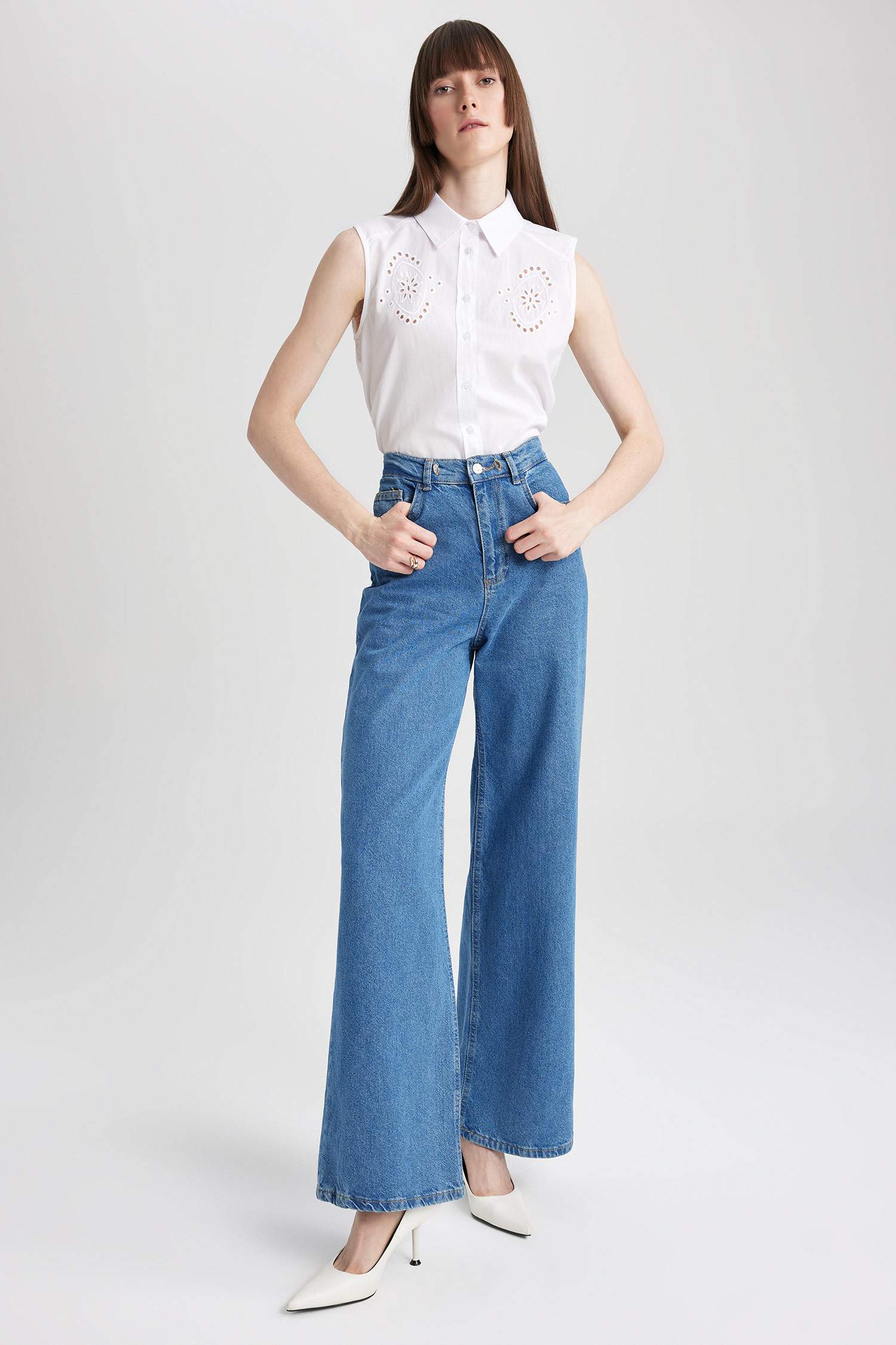 Regular Fit Voile Sleeveless Shirt