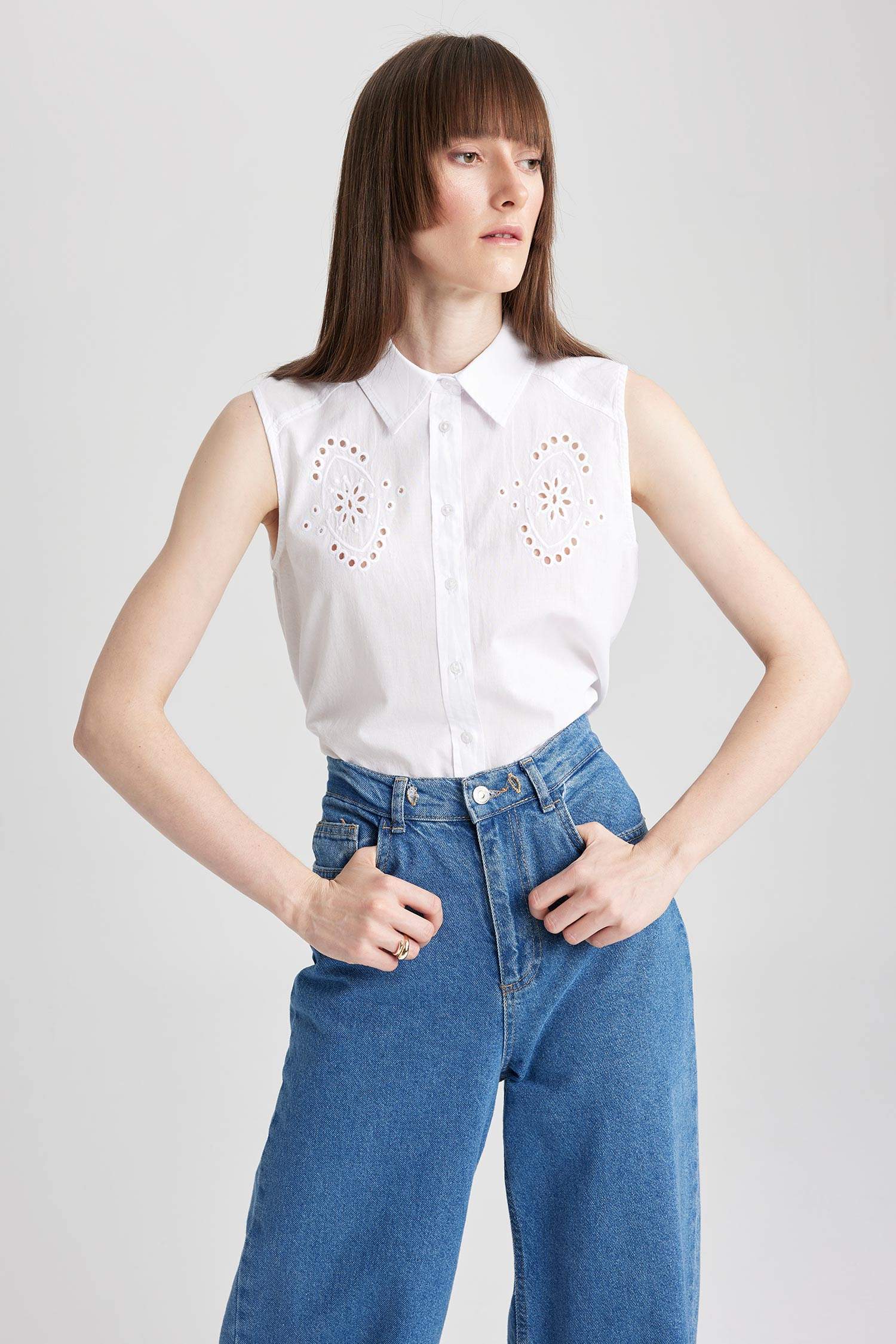 Regular Fit Voile Sleeveless Shirt