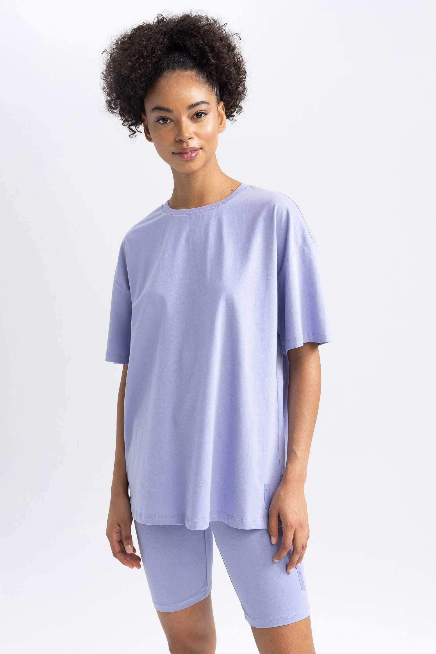 Oversize Fit Crew Neck Short Sleeve T-Shirt