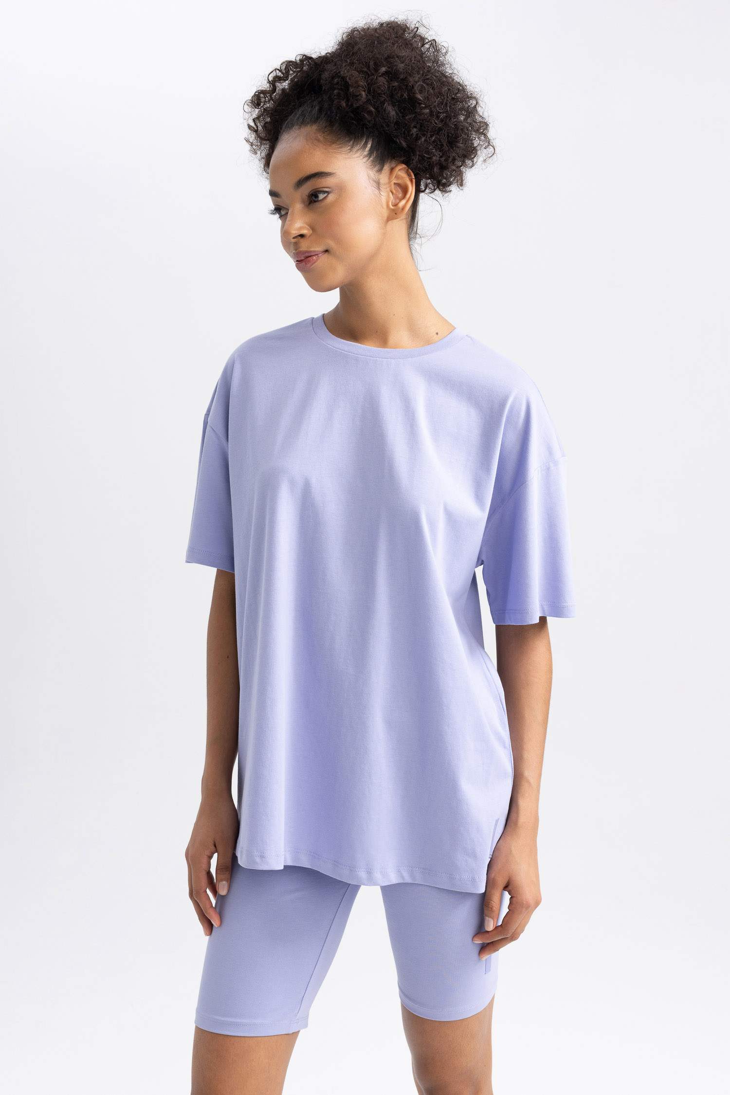 Oversize Fit Crew Neck Short Sleeve T-Shirt