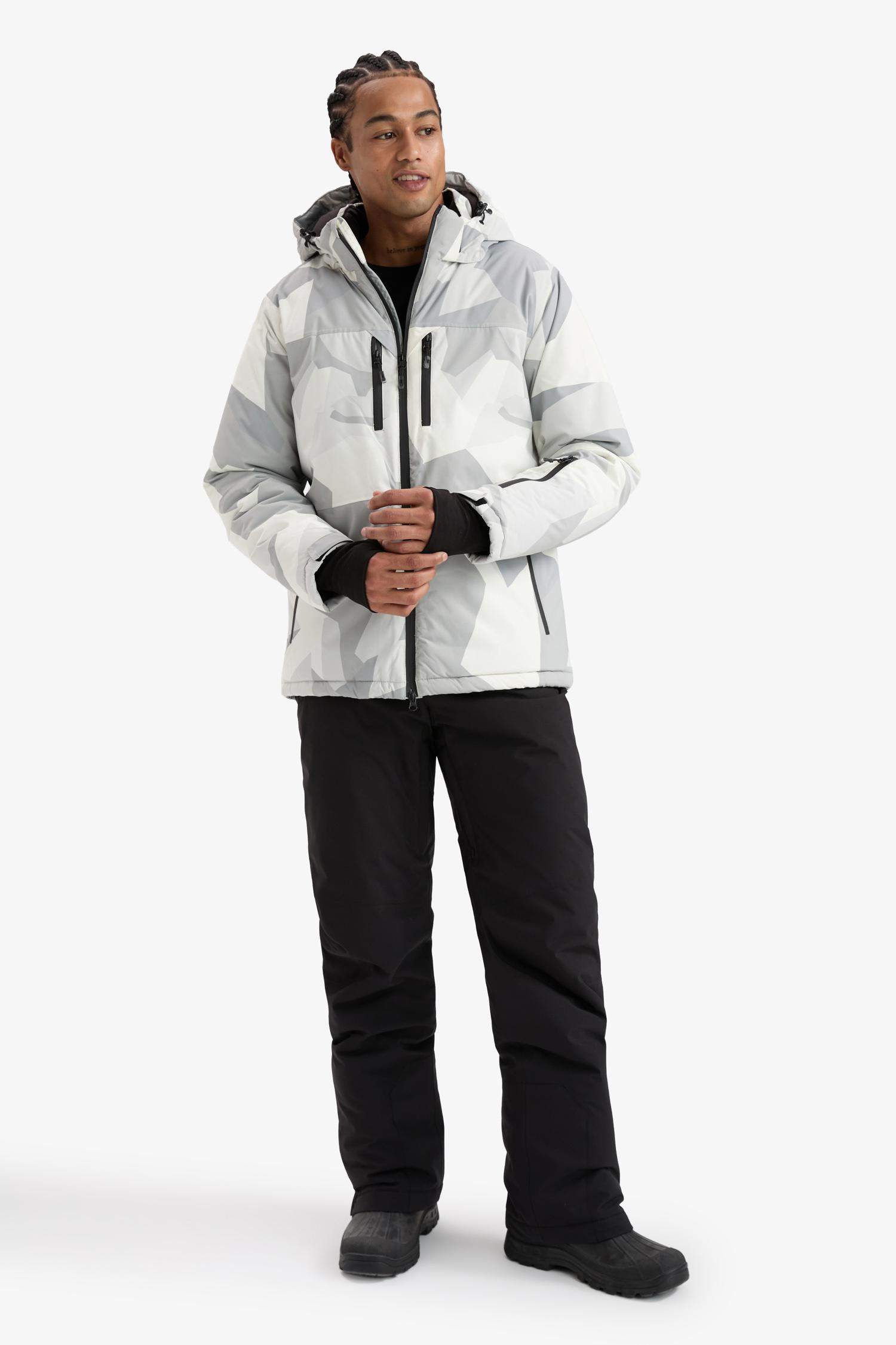 Water Repellent Regular Fit