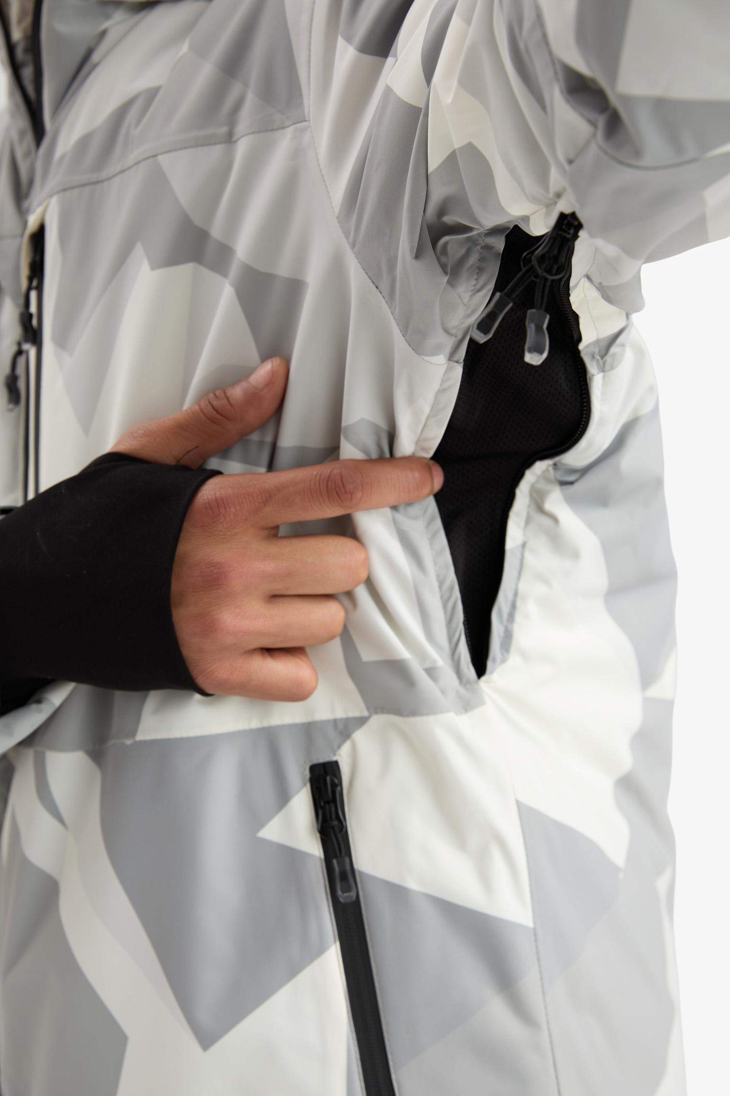 Water Repellent Regular Fit