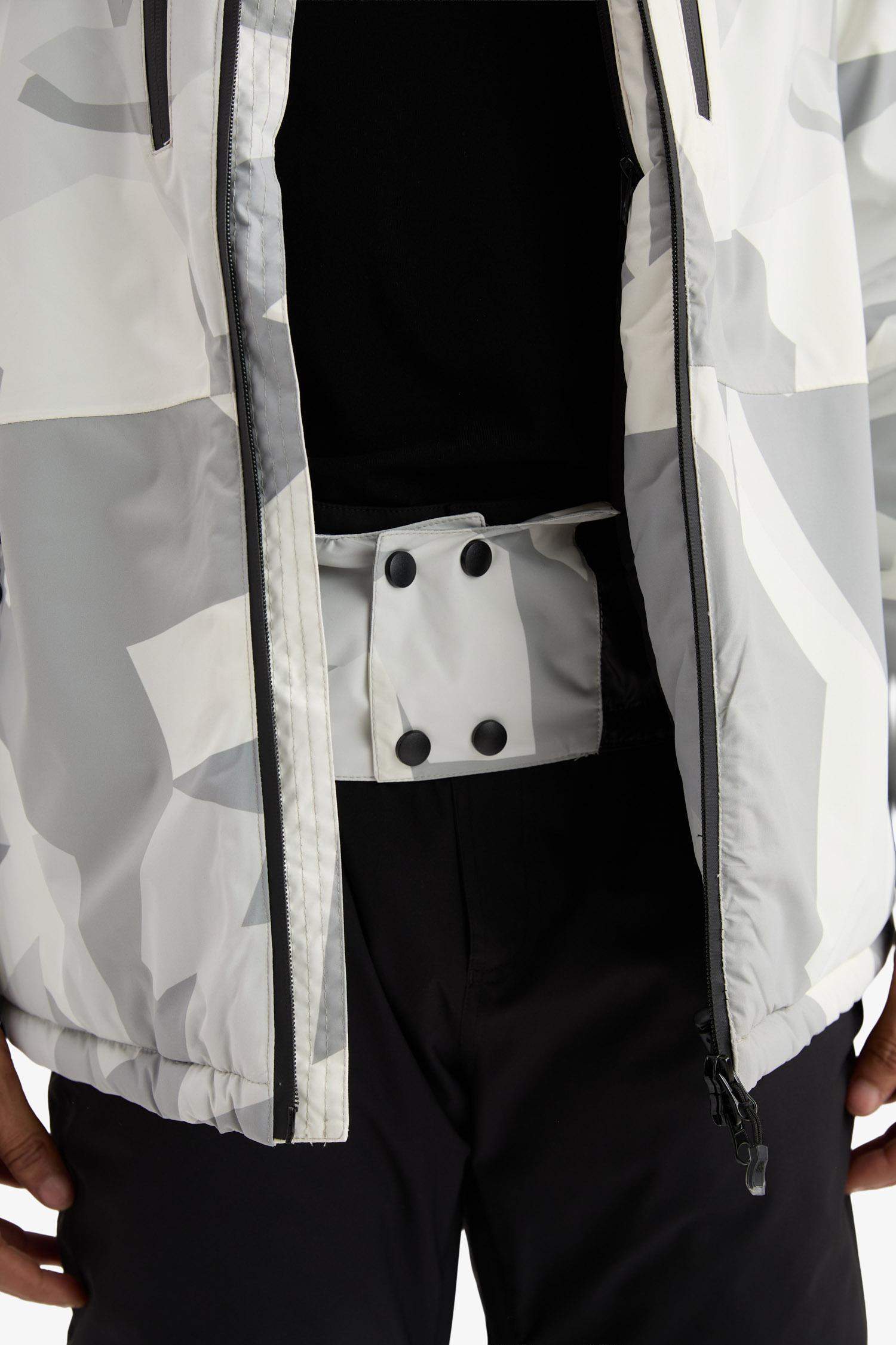 Water Repellent Regular Fit