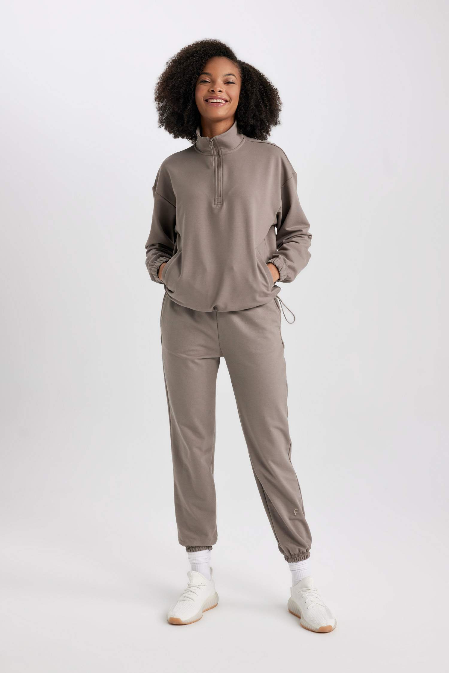 DeFactoFit Standard Fit Pocketed Jogger Sweatpants