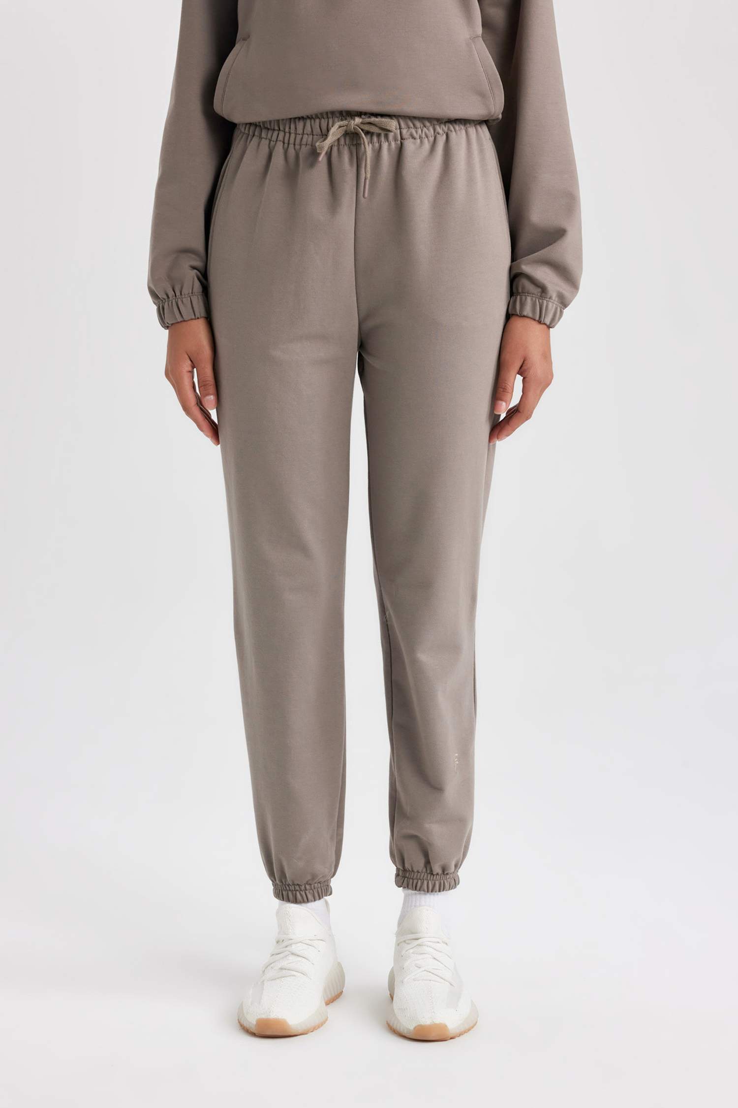 DeFactoFit Standard Fit Pocketed Jogger Sweatpants