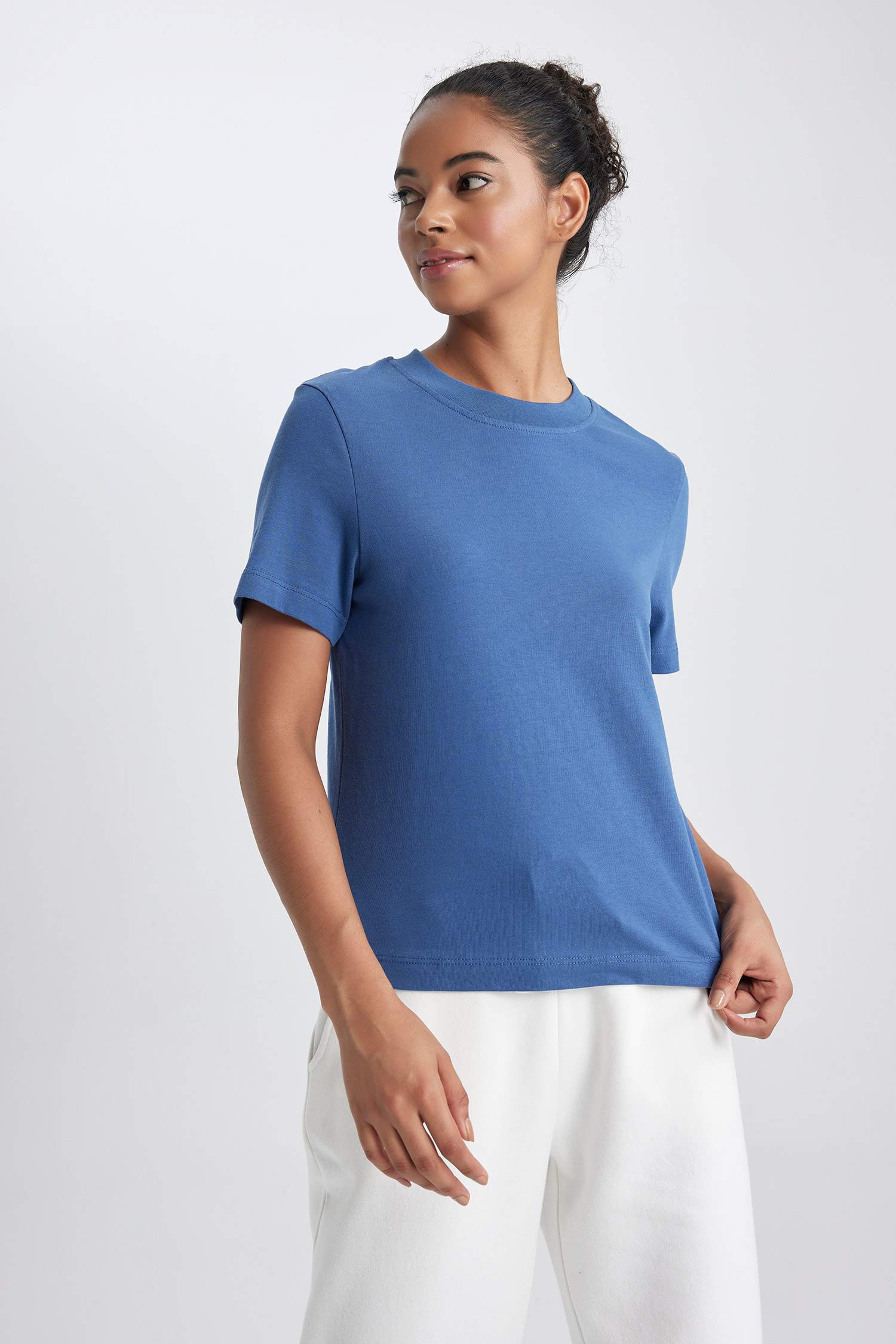 T-Shirt À Manches Courtes Coupe Standard Col Rond