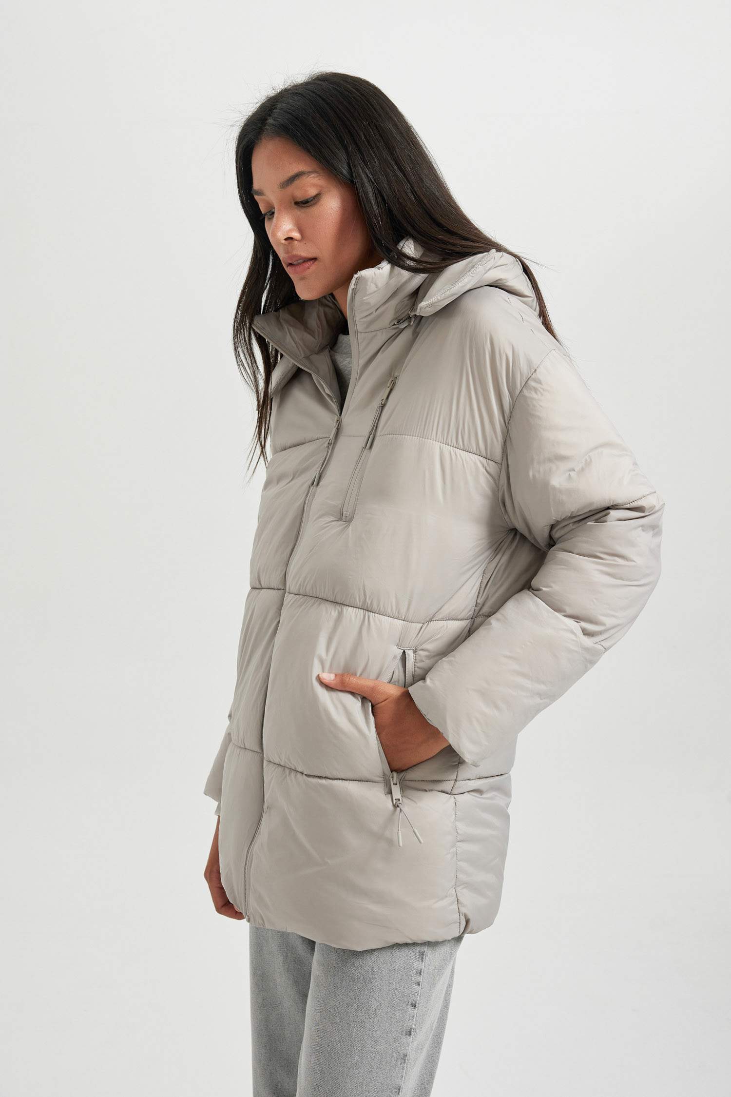 Su Geçirmez Hafif Şişme Mont Oversize Geniş Kalıp Çıkarılabilir Kapüşonlu Fermuarlı Cepli