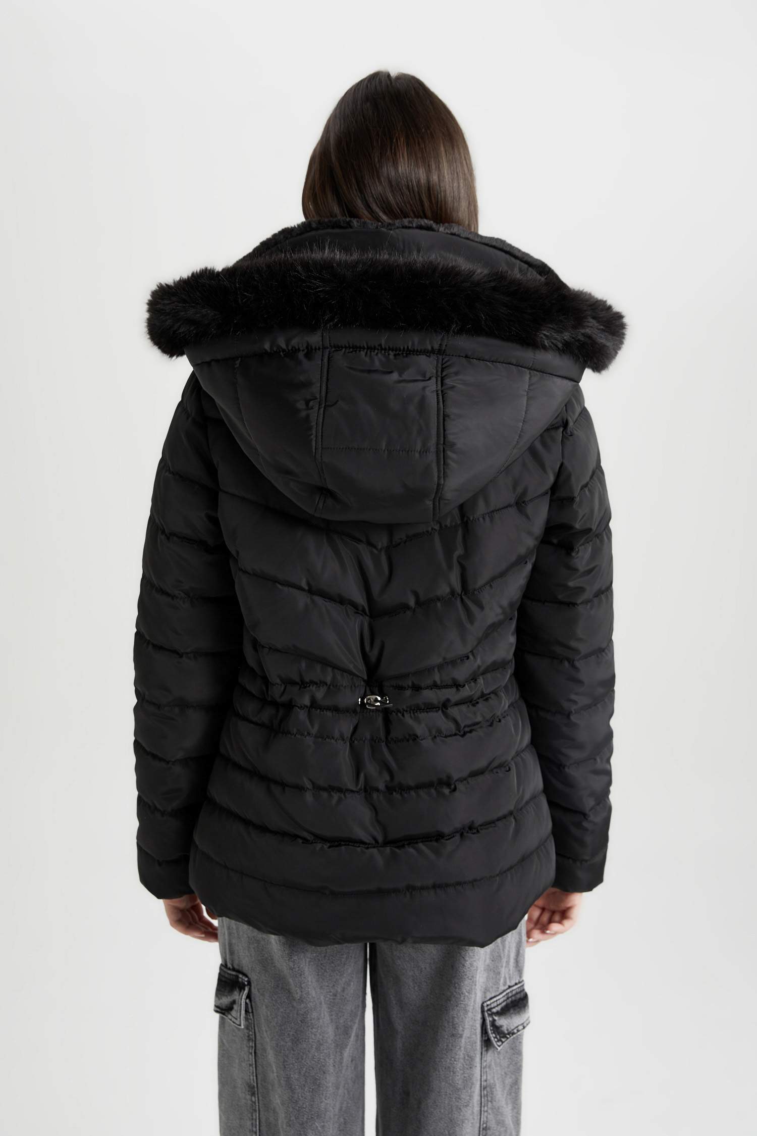 бас киімді Пальто