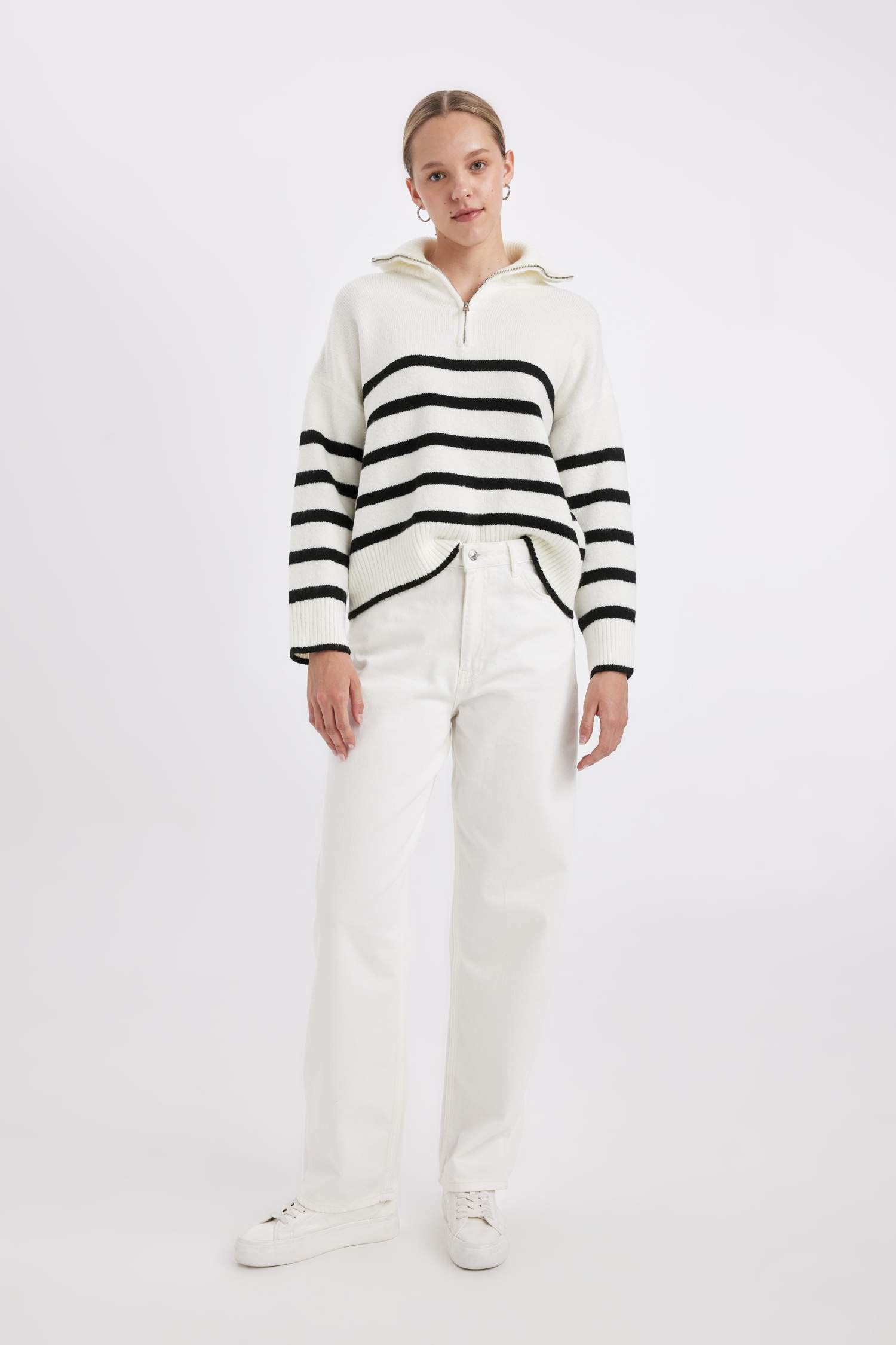 Oversize Geniş Kalıp Çizgili Yarım Fermuarlı Dik Yaka Triko Kazak