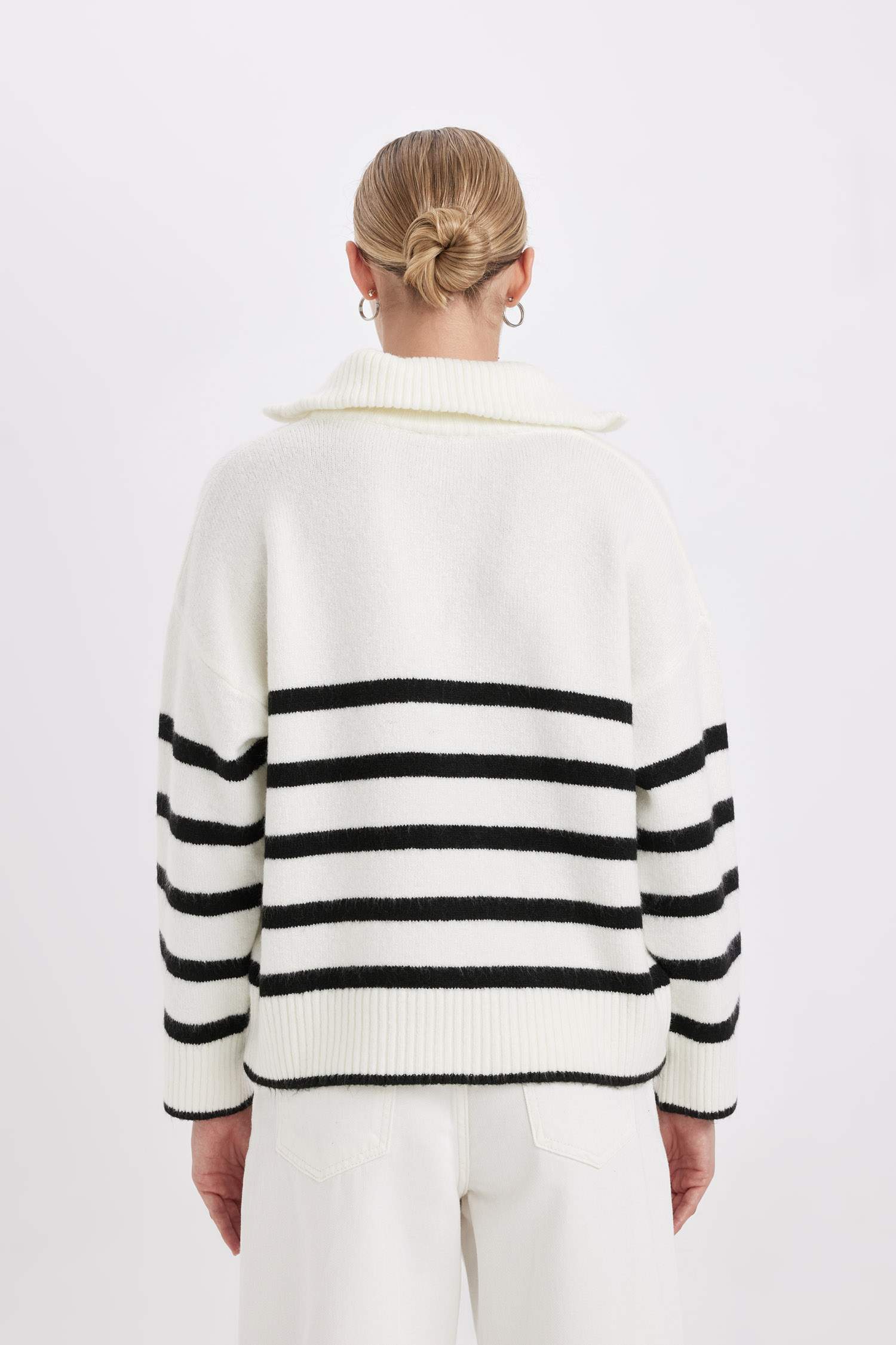 Oversize Geniş Kalıp Çizgili Yarım Fermuarlı Dik Yaka Triko Kazak