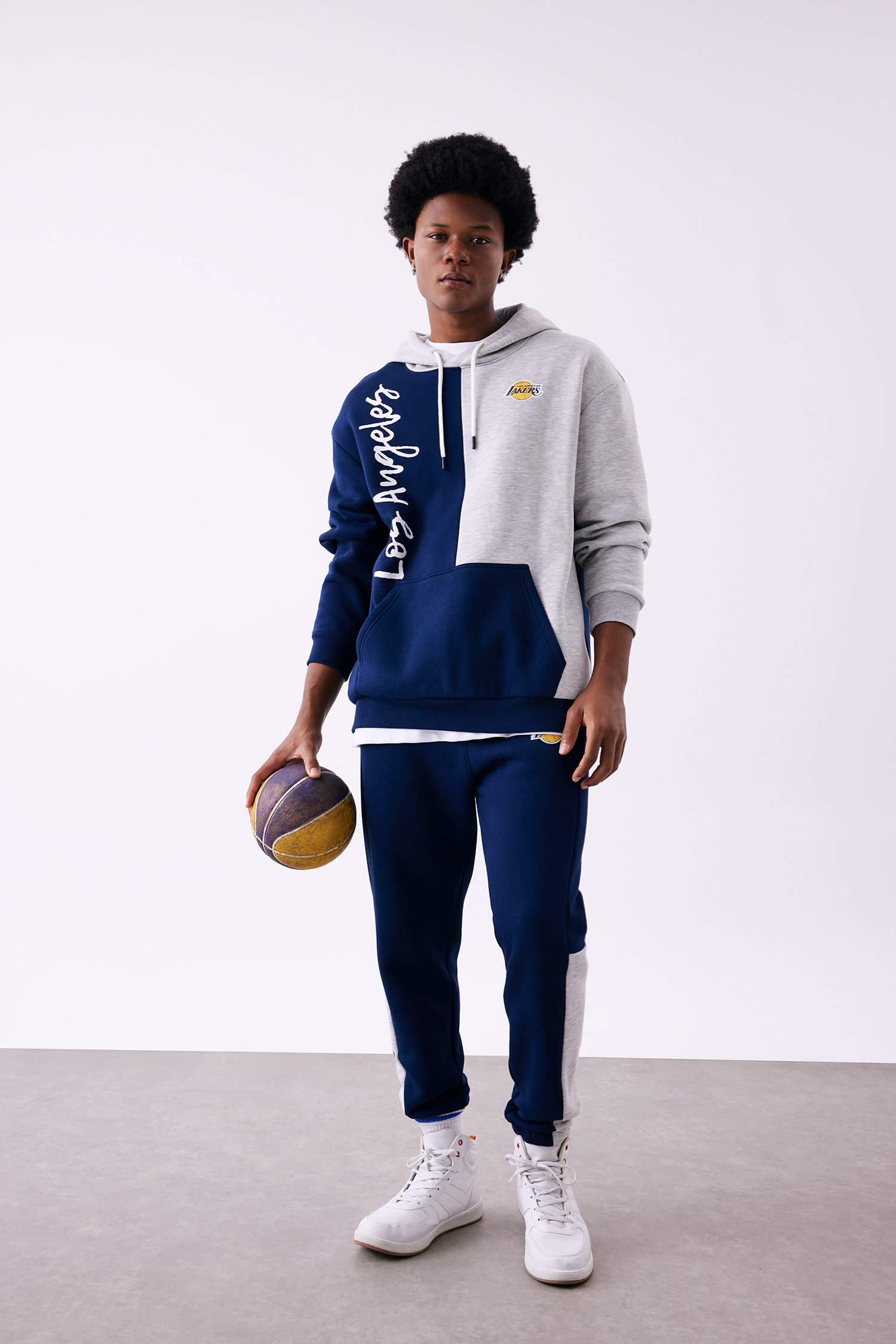 Sweat à capuche Coupe Confort Los Angeles Lakers De Defactofit NBA