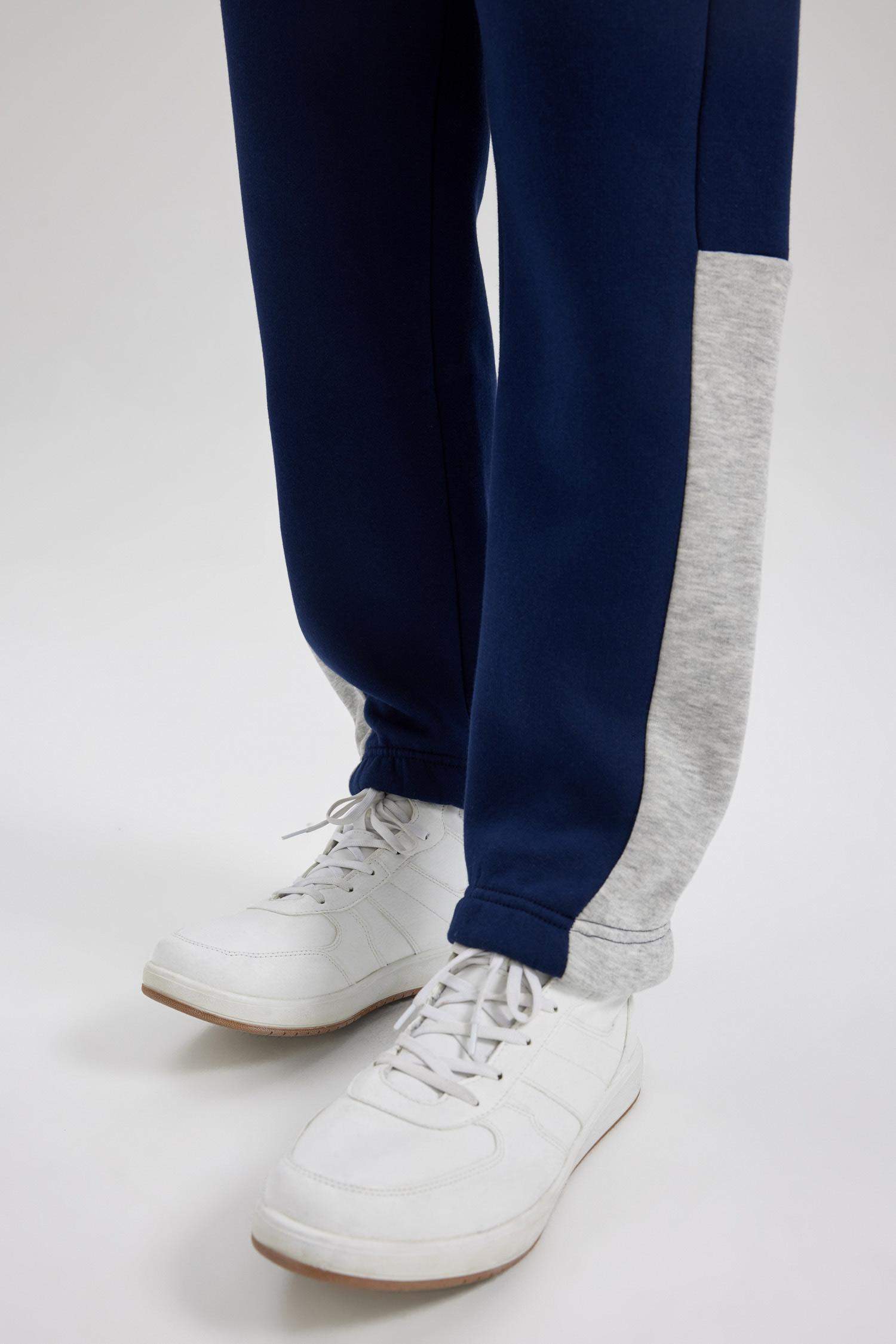 بنطلون جوجر قصة عادية من لوس أنجلوس ليكرز