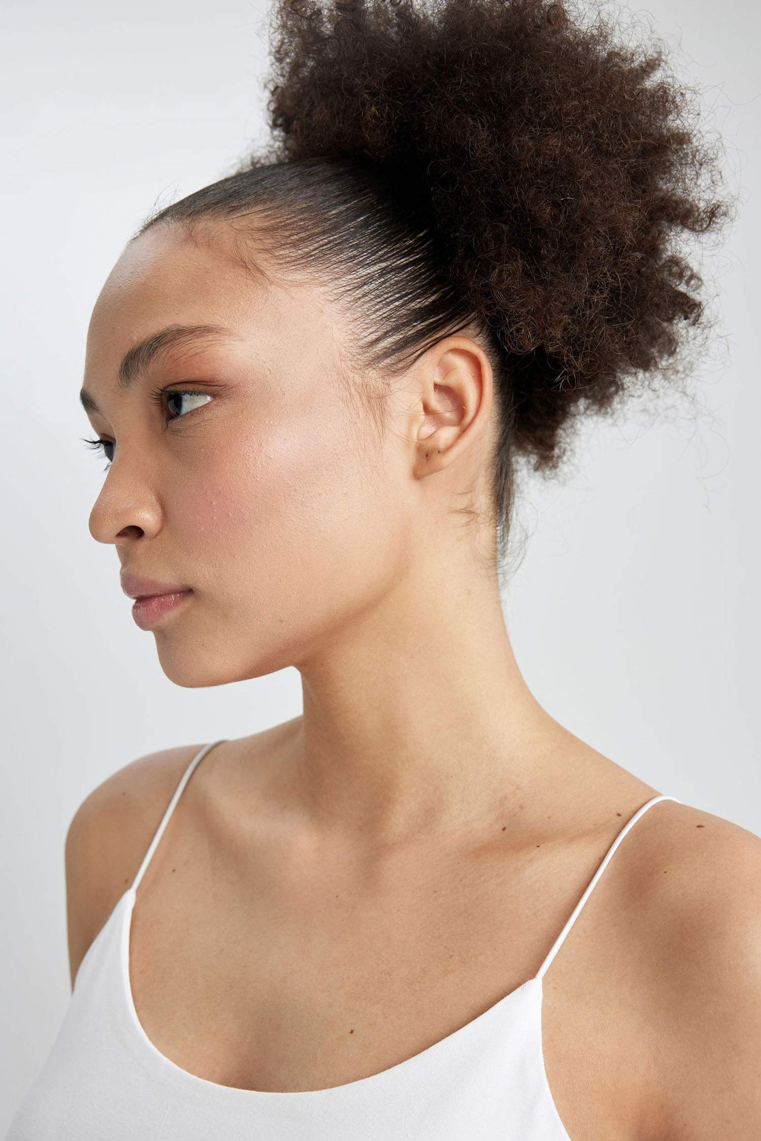 Defacto Fit Slim Fit Crew Neck Sport Undershirt