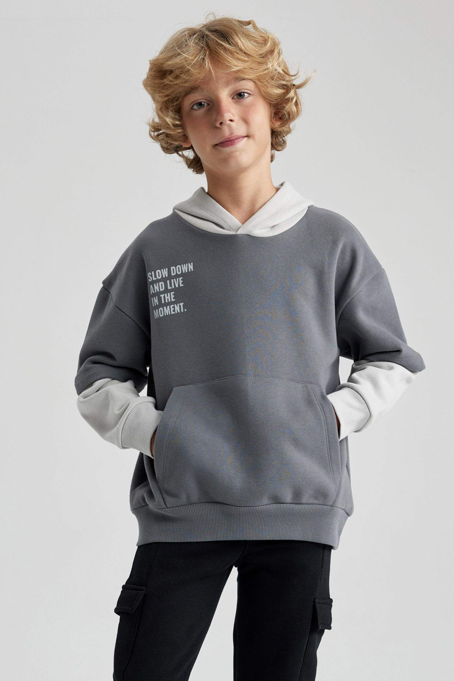 Boy Oversize Fit Hooded Sweatshirt