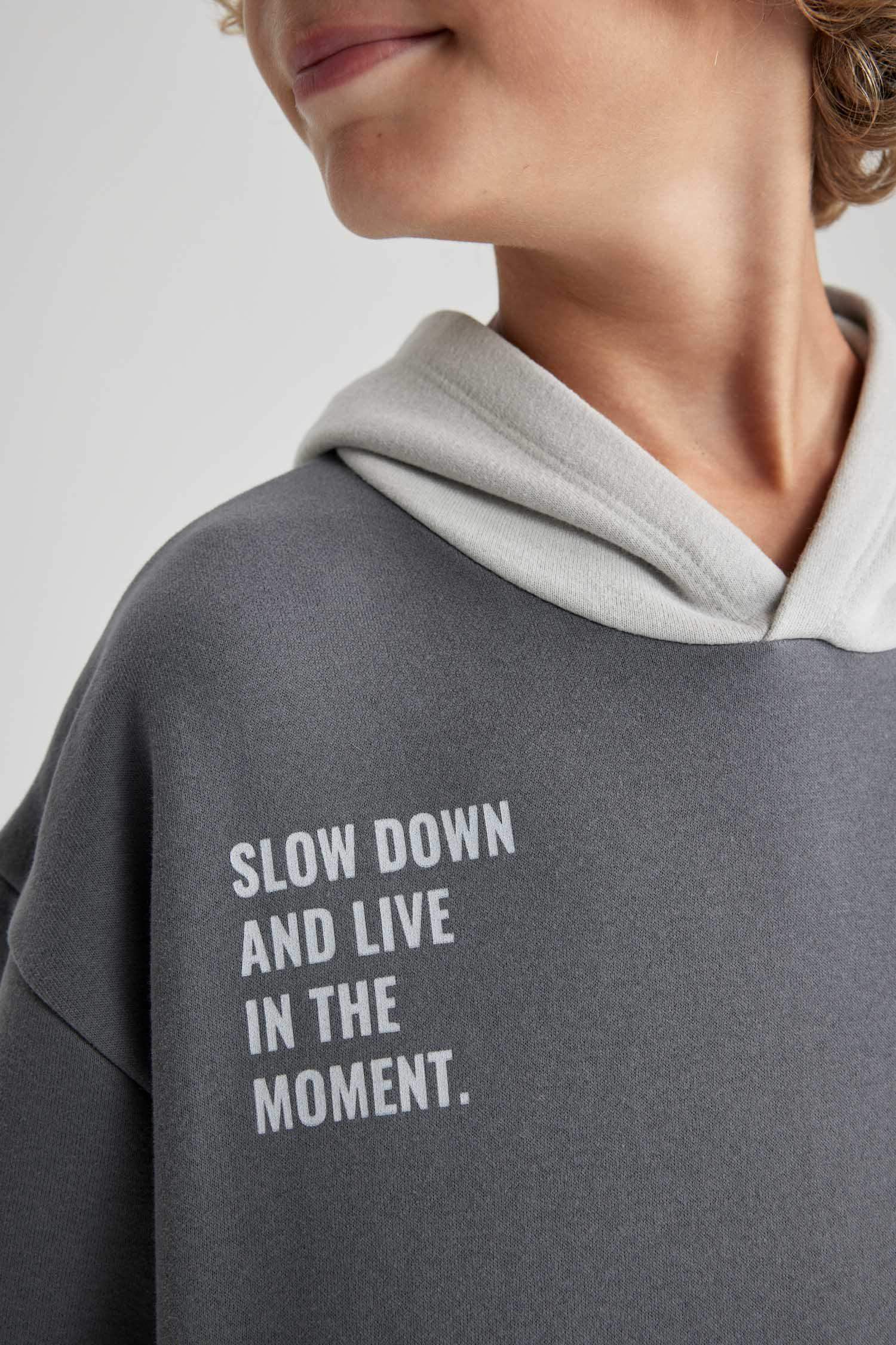 Boy Oversize Fit Hooded Sweatshirt