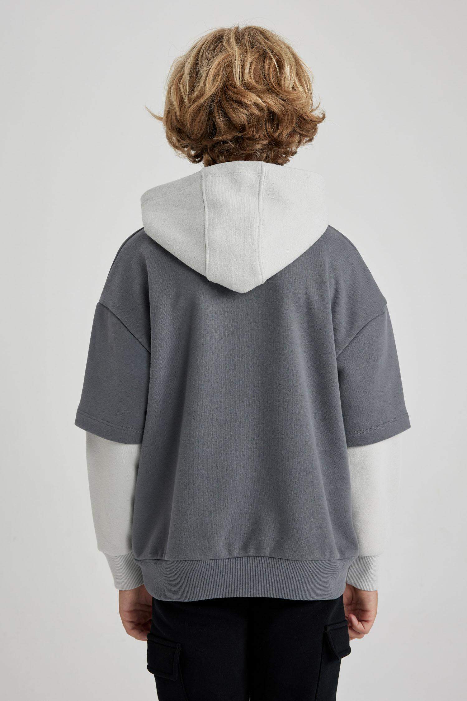 Boy Oversize Fit Hooded Sweatshirt