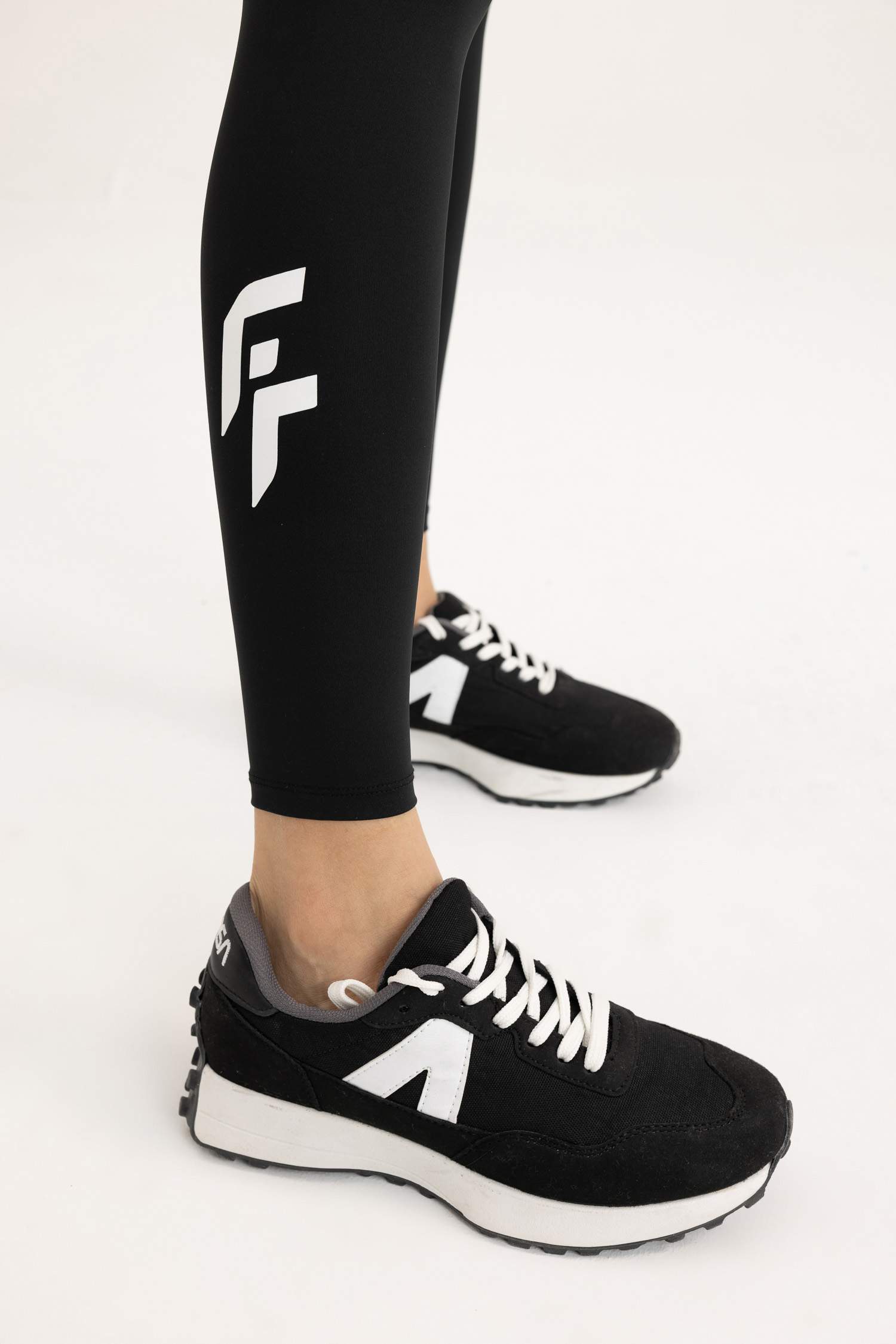 ليجنج طويل بخصر عادي من DeFactoFit