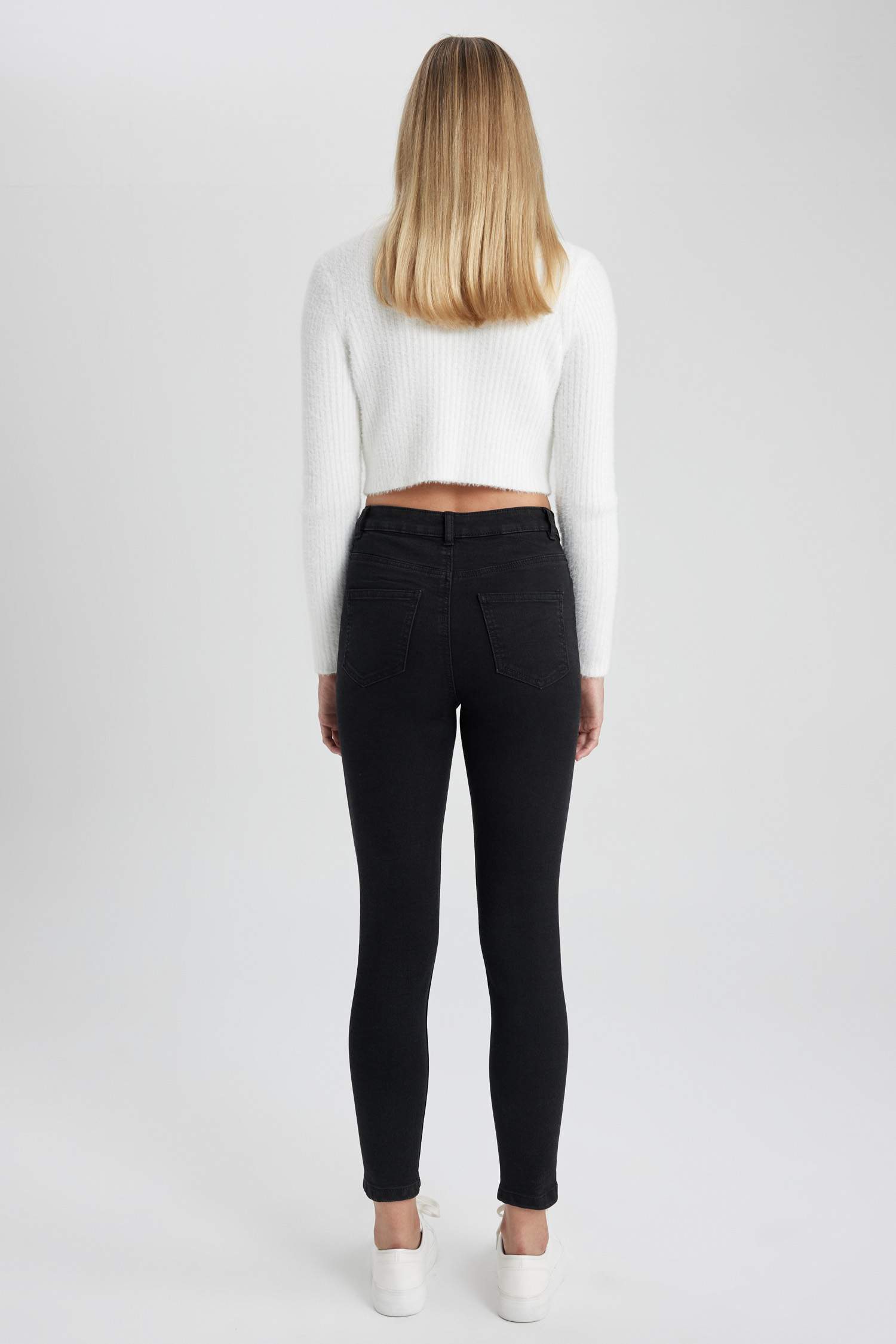 Джинсы скинни с высокой талией