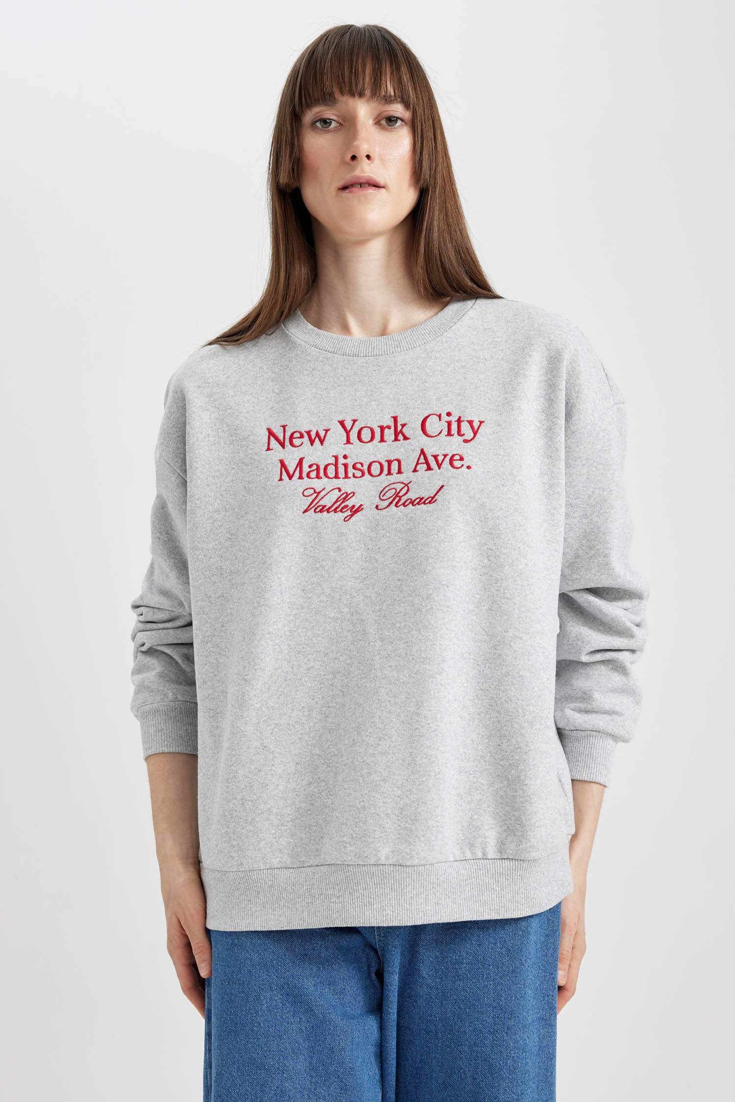 White New York Slogan Sweatshirt