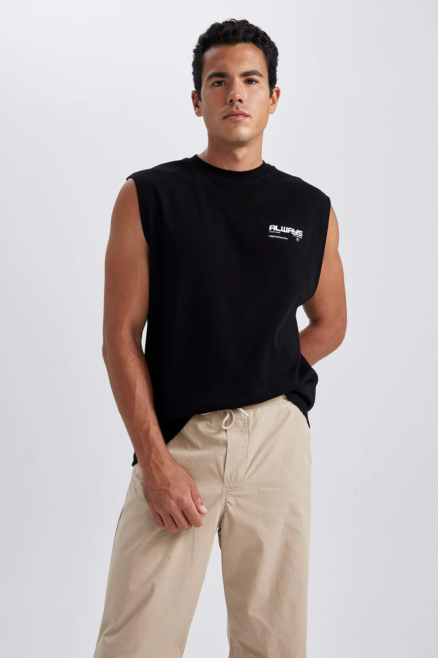 ديباردور أوفر سايز بياقة مستديرة بدون كم مطبوع