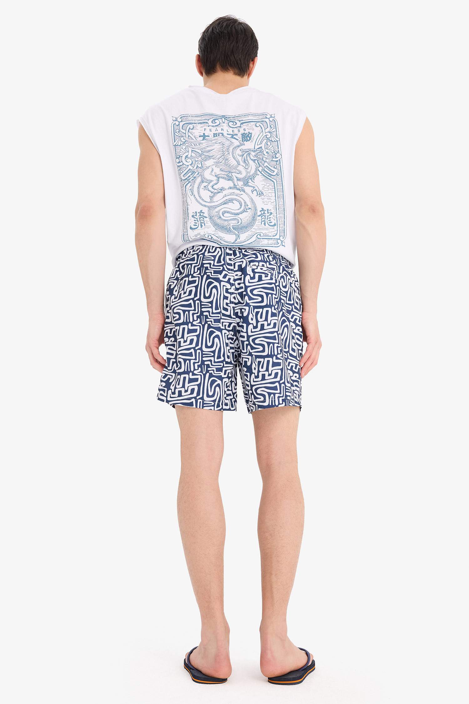 Desenli File Astarlı Kısa Boy Deniz Şortu