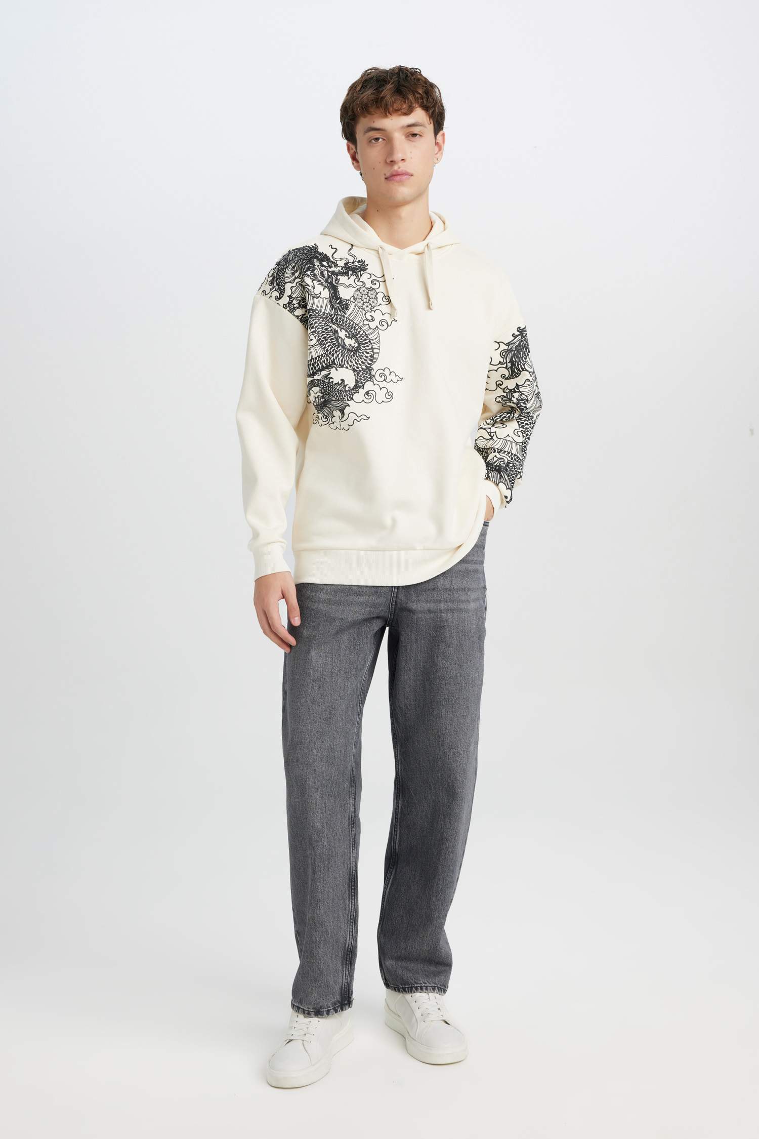 Oversize Geniş Kalıp Kapüşonlu Baskılı Sweatshirt