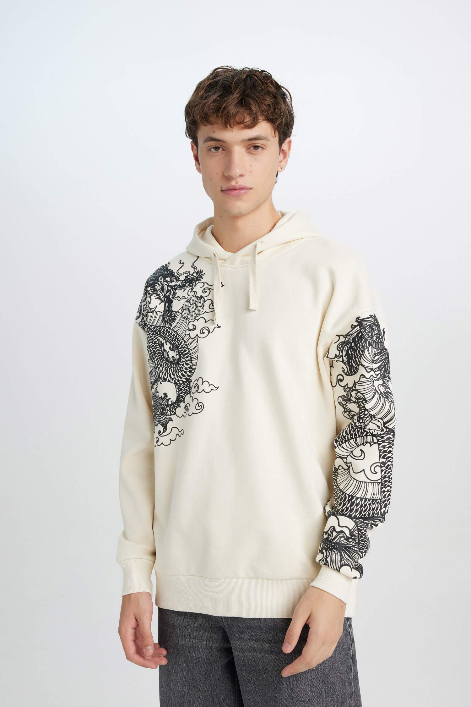 Oversize Geniş Kalıp Kapüşonlu Baskılı Sweatshirt