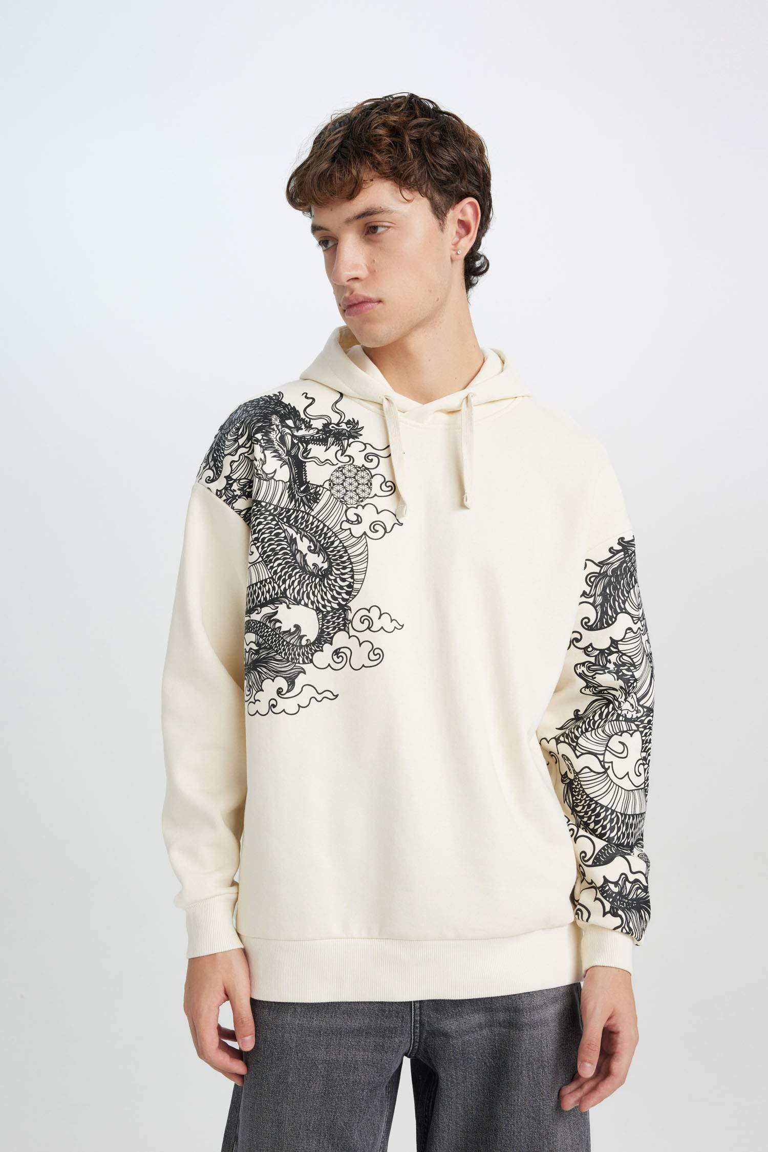 Oversize Geniş Kalıp Kapüşonlu Baskılı Sweatshirt