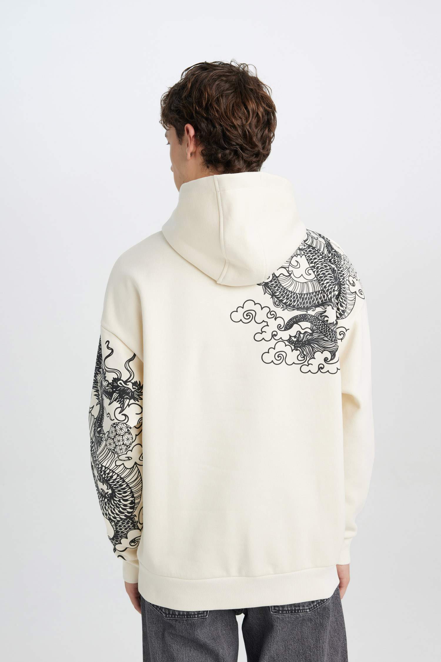 Oversize Geniş Kalıp Kapüşonlu Baskılı Sweatshirt