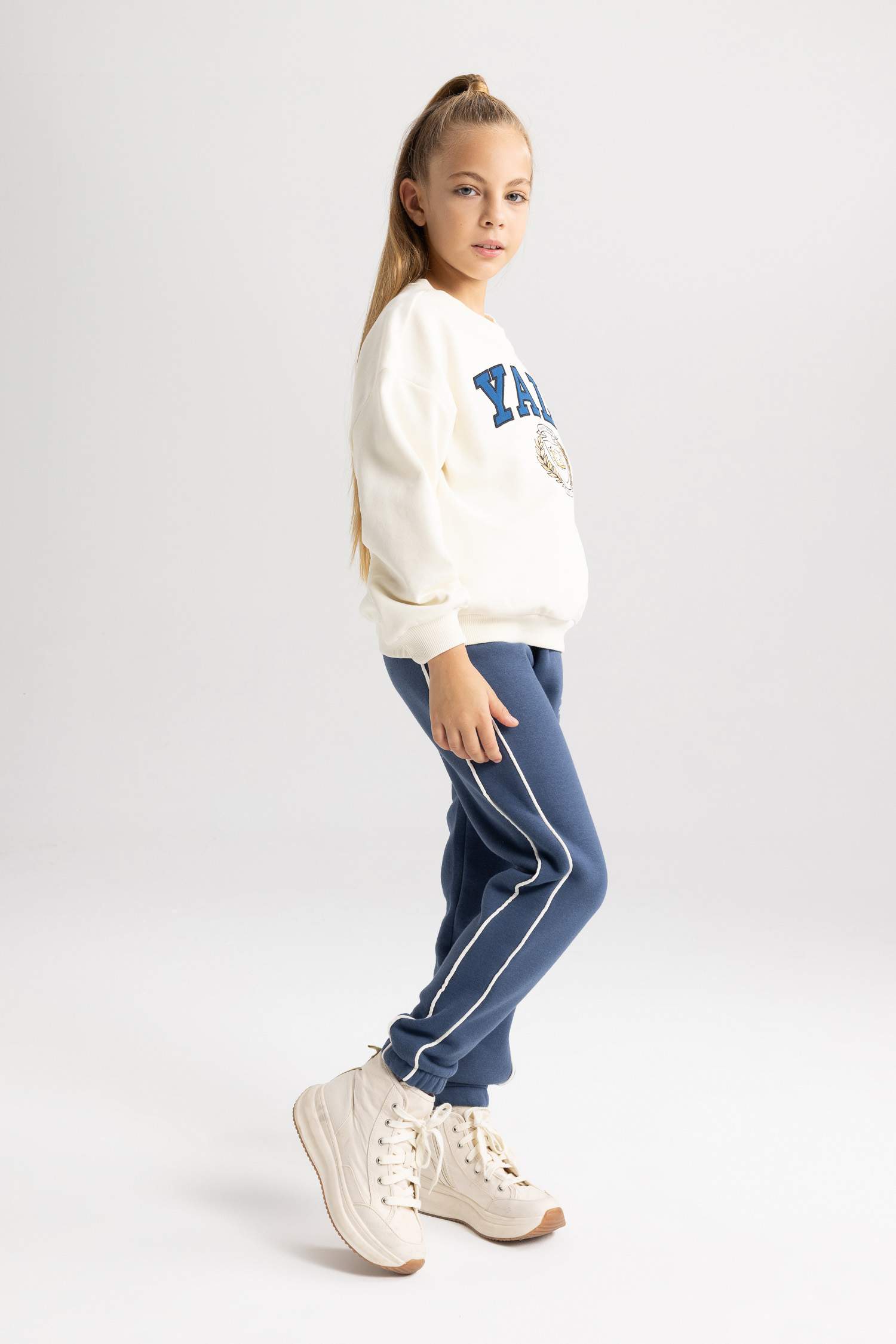 Брюки джоггеры для девочек