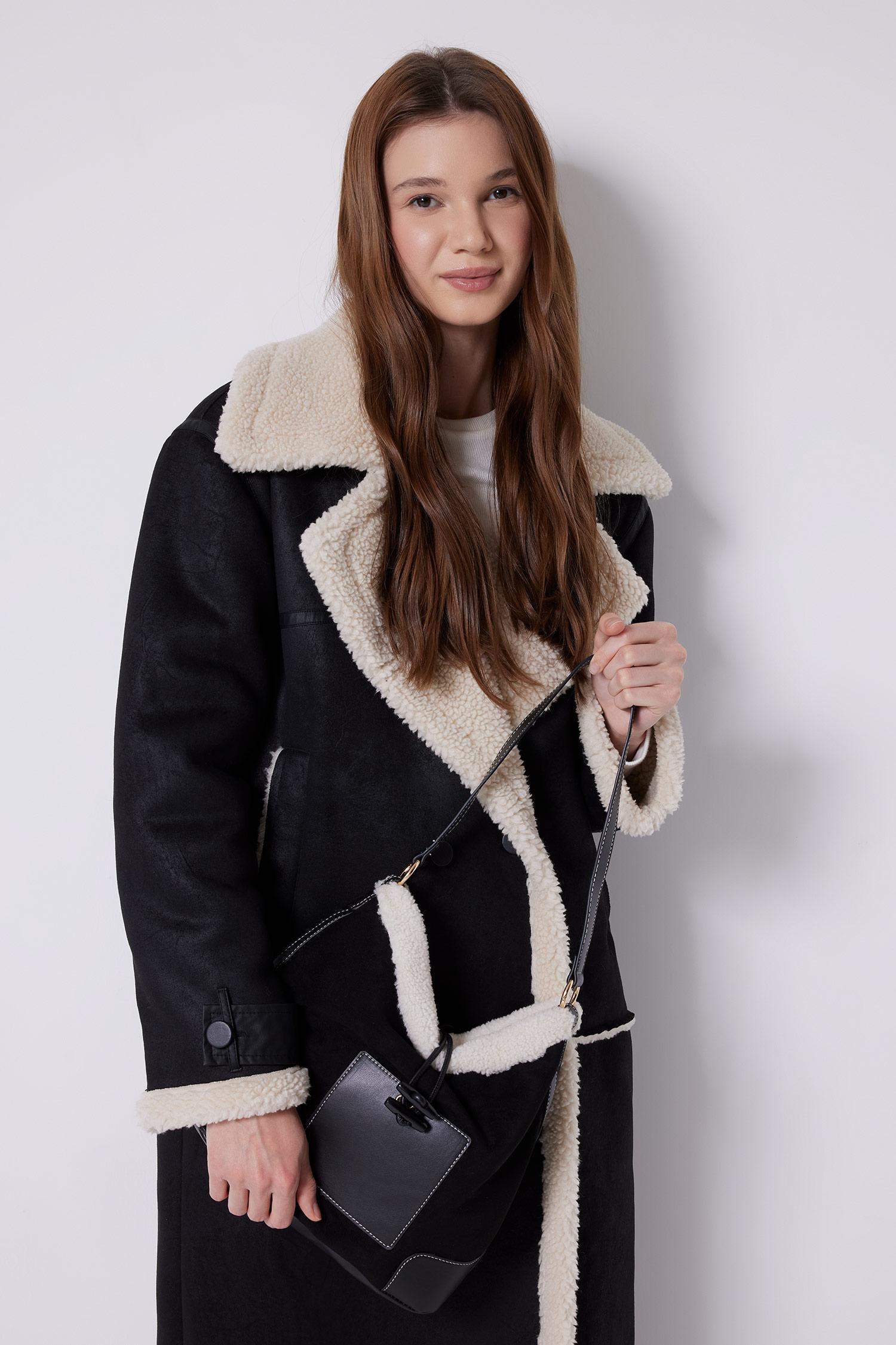 Kadın Teddy Detaylı Süet Omuz Çantası