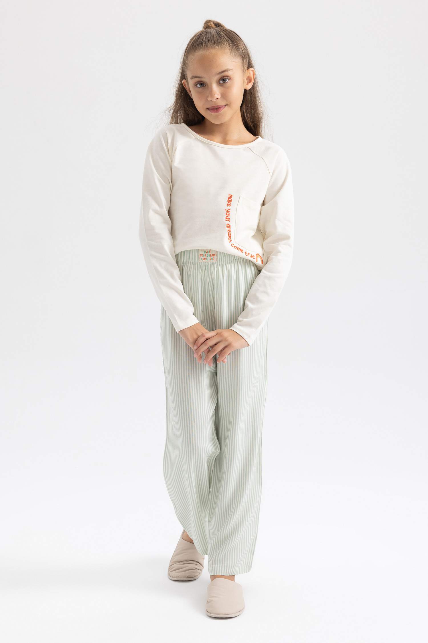 Пижама стандартного кроя для девочек