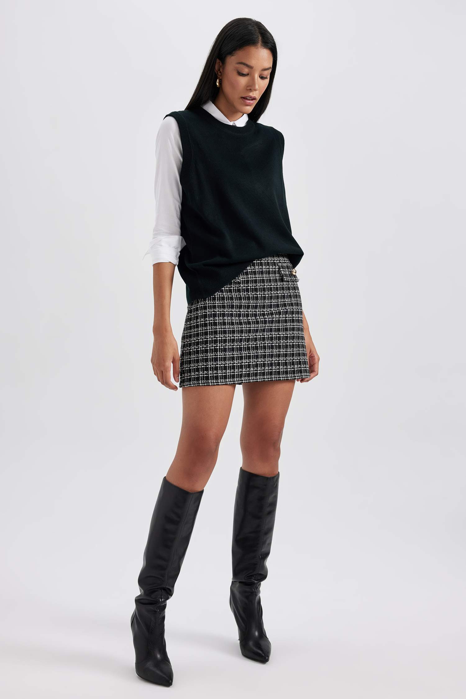 Relax Fit Crew Neck Vest