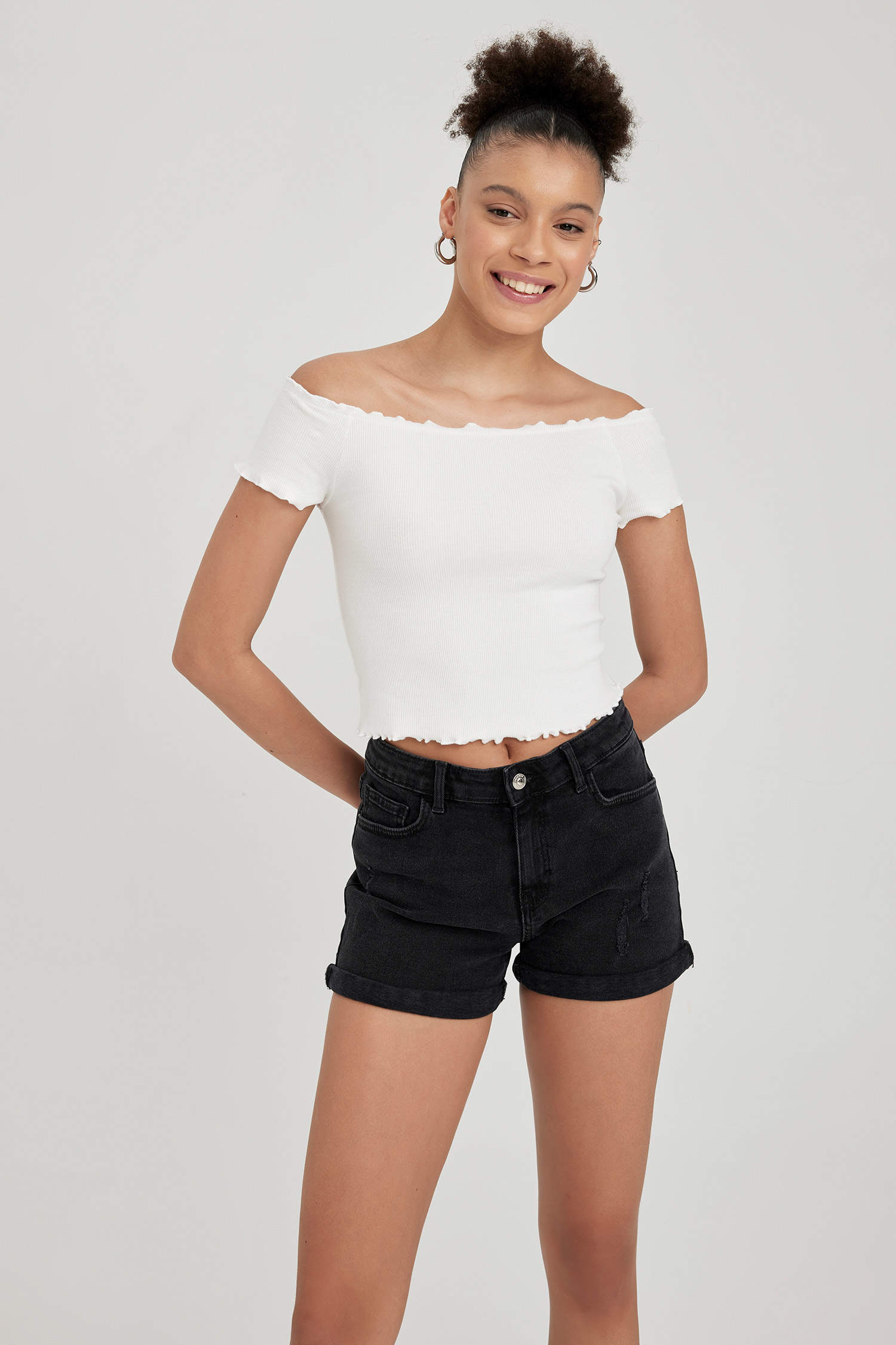 White WOMEN Slim Fit Camisole Short Sleeve T-Shirt 2845603 | DeFacto