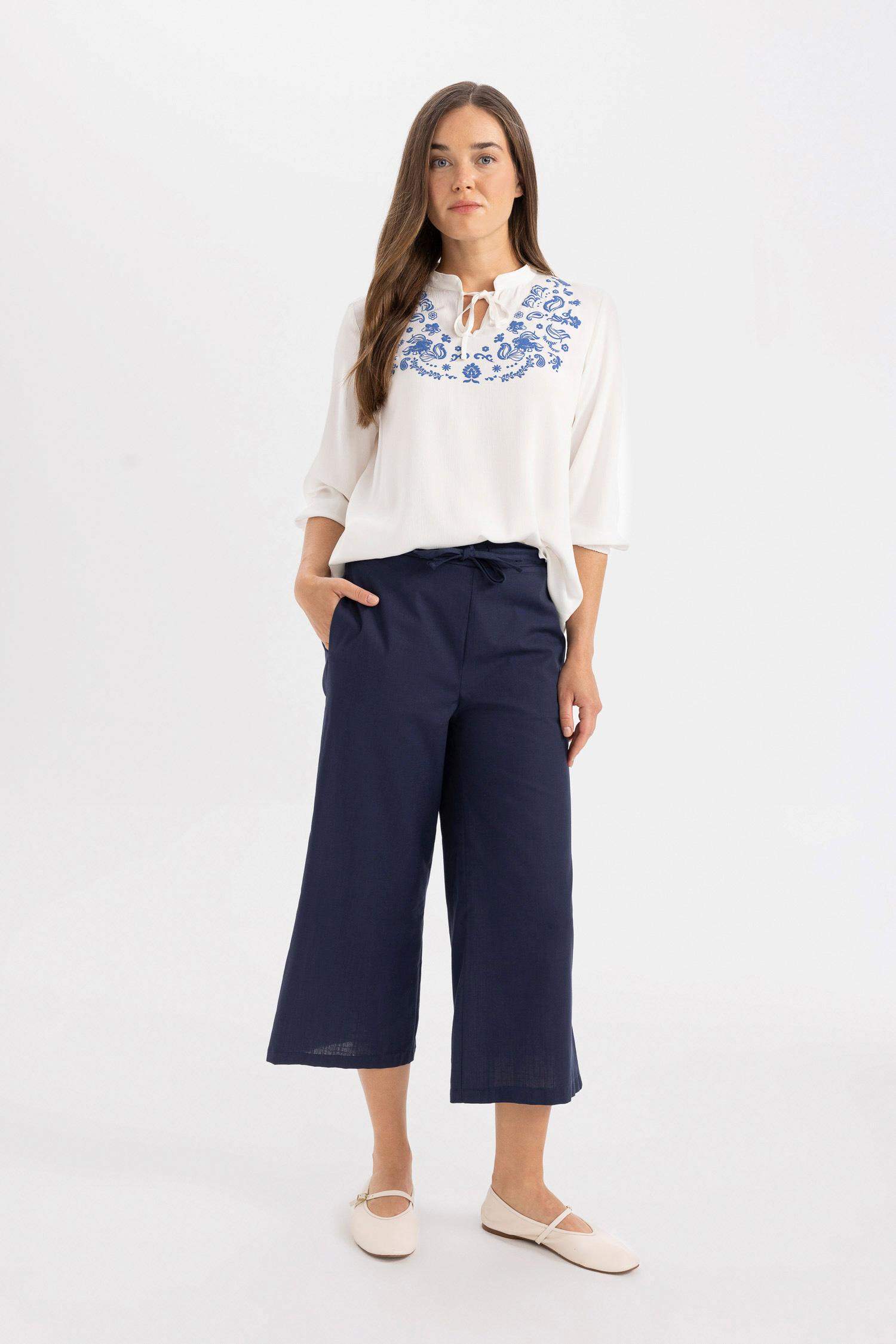 Pantalon capri aspect lin à jambes larges