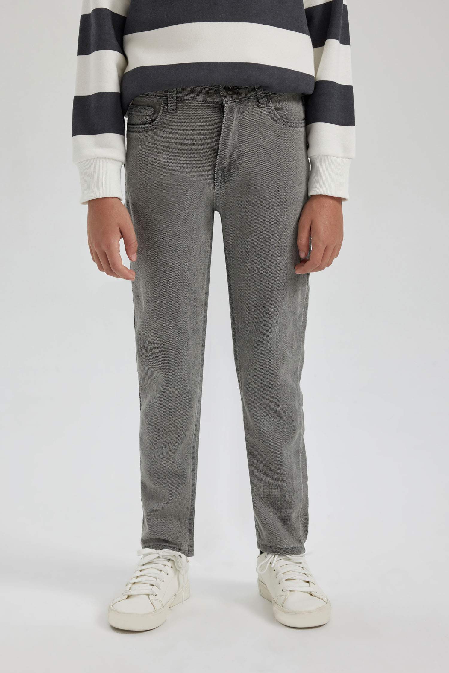 Boy Slim Fit Narrow Leg Jeans