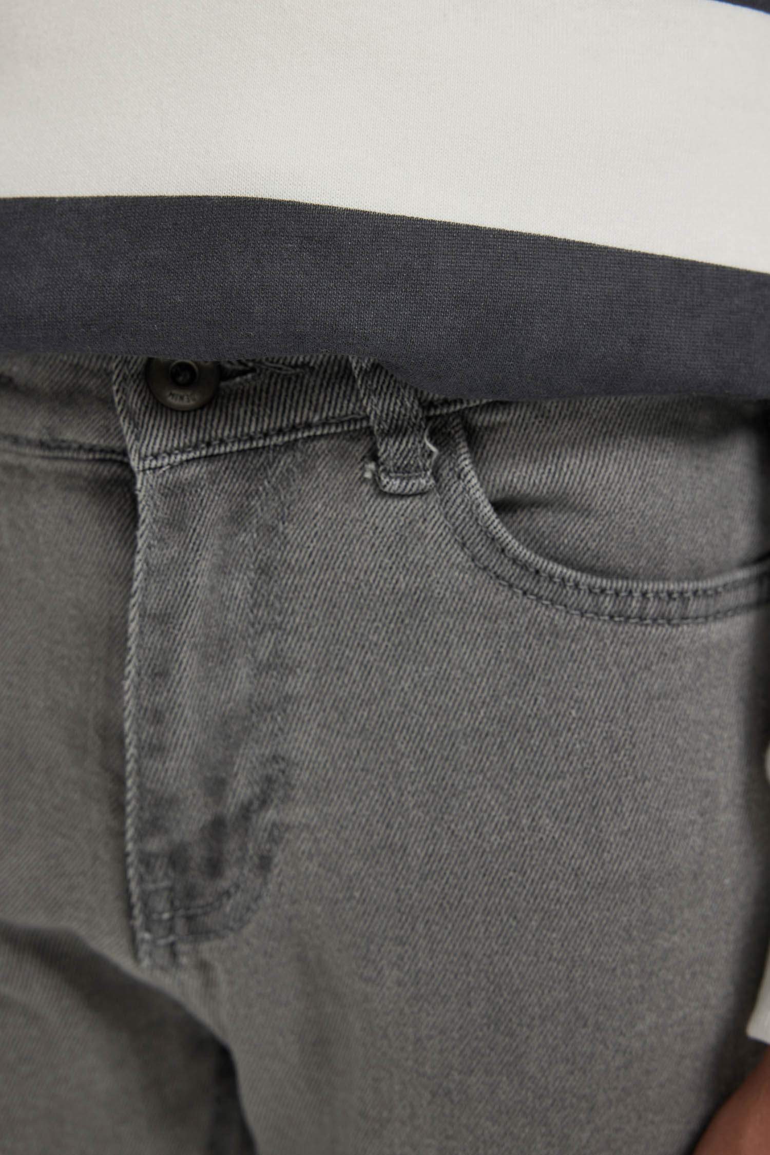 Boy Slim Fit Narrow Leg Jeans