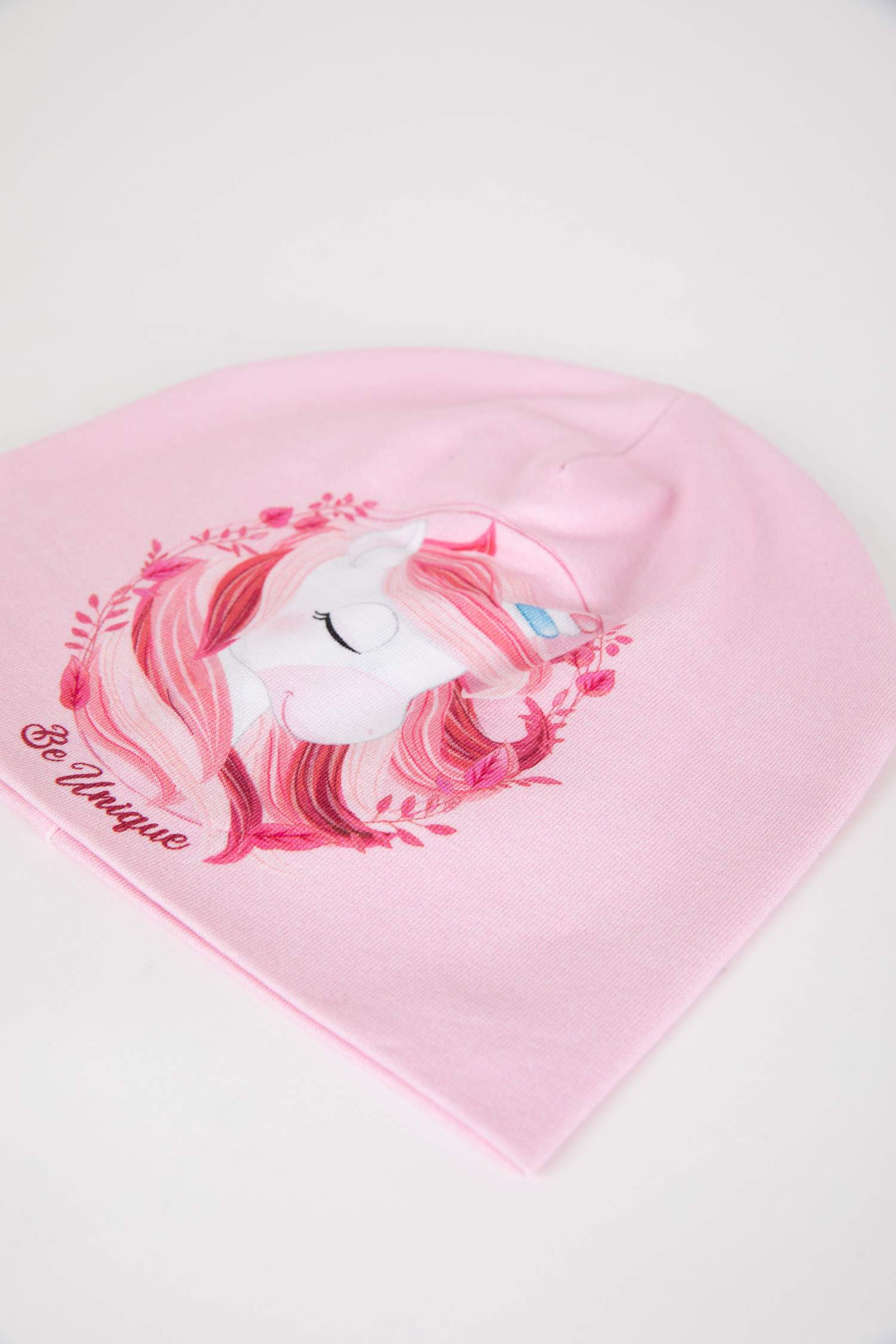 طاقية بيريه صغيرة بيبي بناتي مطبوع عليها يونيكورن
