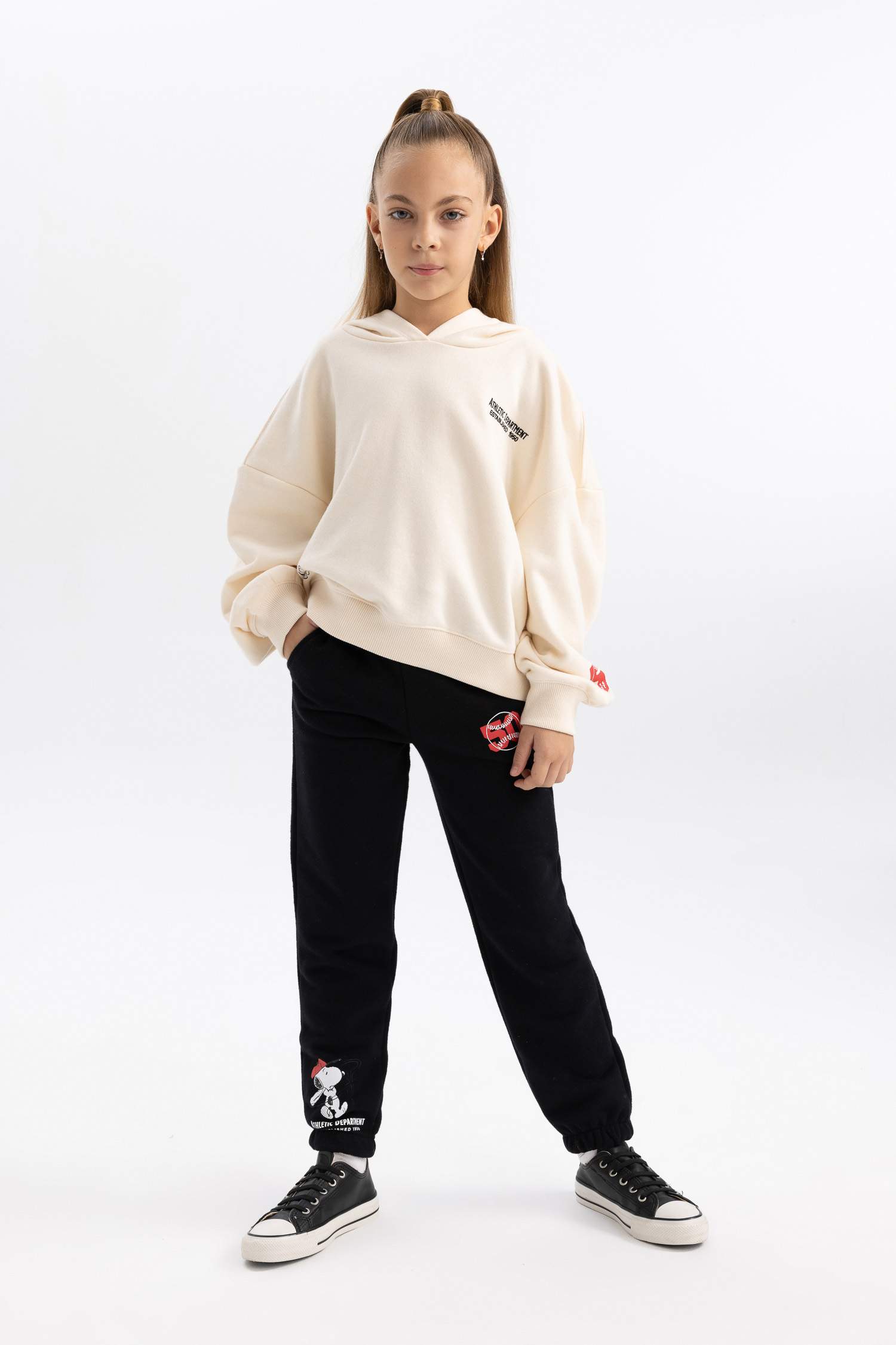 Girl Snoopy Relax Fit Hooded Sweatshirt