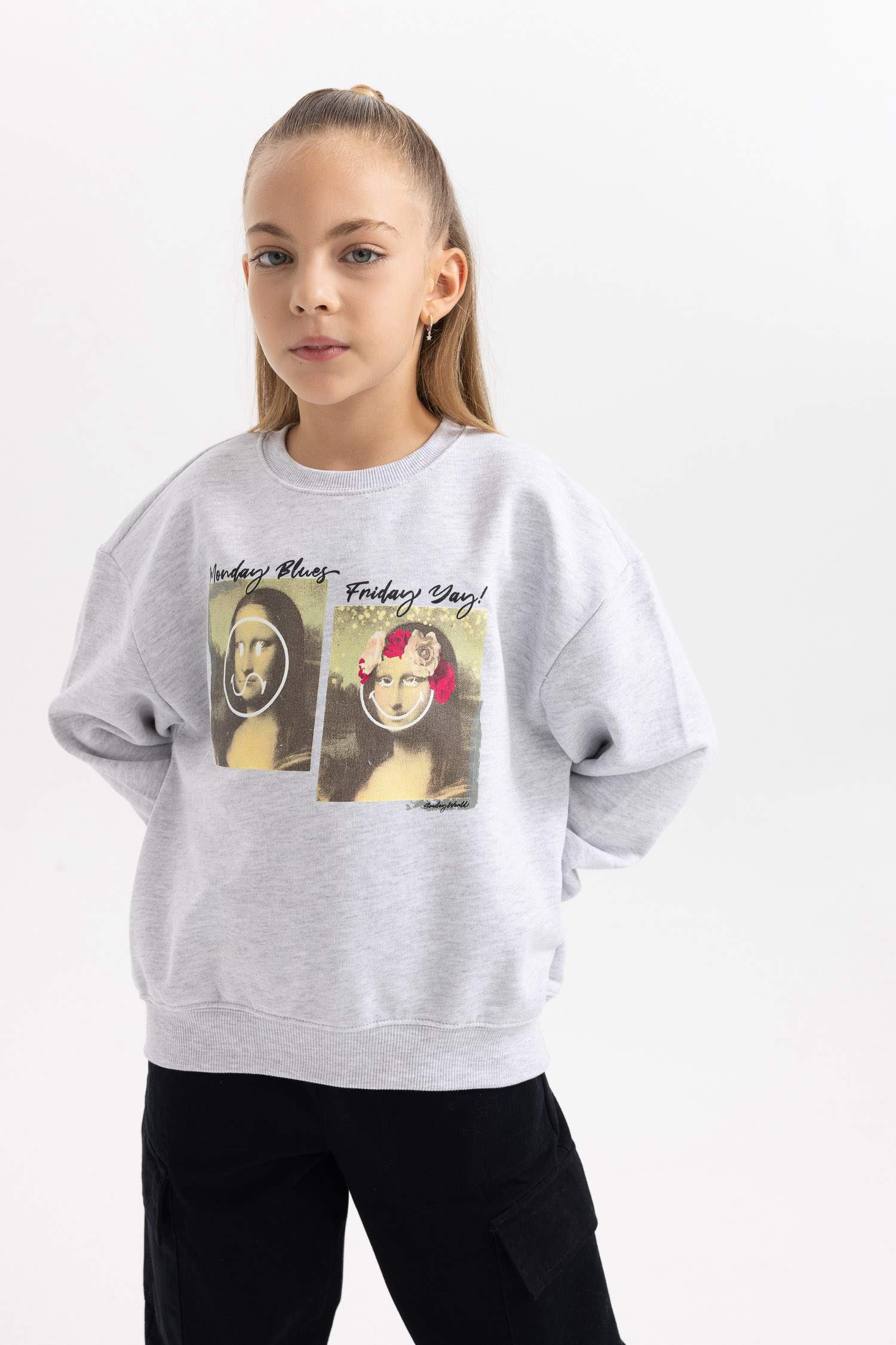 Kız Çocuk SmileyWorld Relax Fit Bisiklet Yaka Sweatshirt