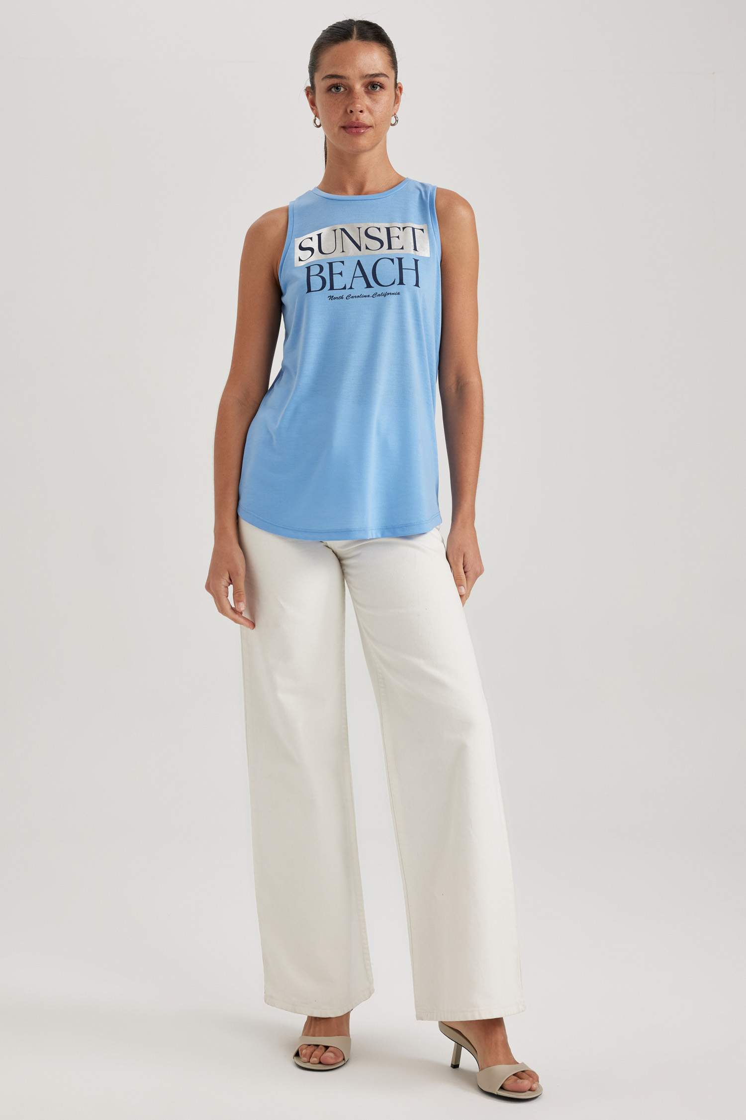 Regular Fit Slogan Printed Sleeveless T-Shirt